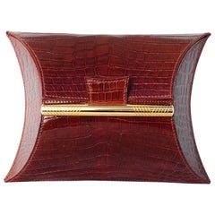 Exceptional Hermès Handbag Purse Clutch in Brown Crocodile Ghw Rare