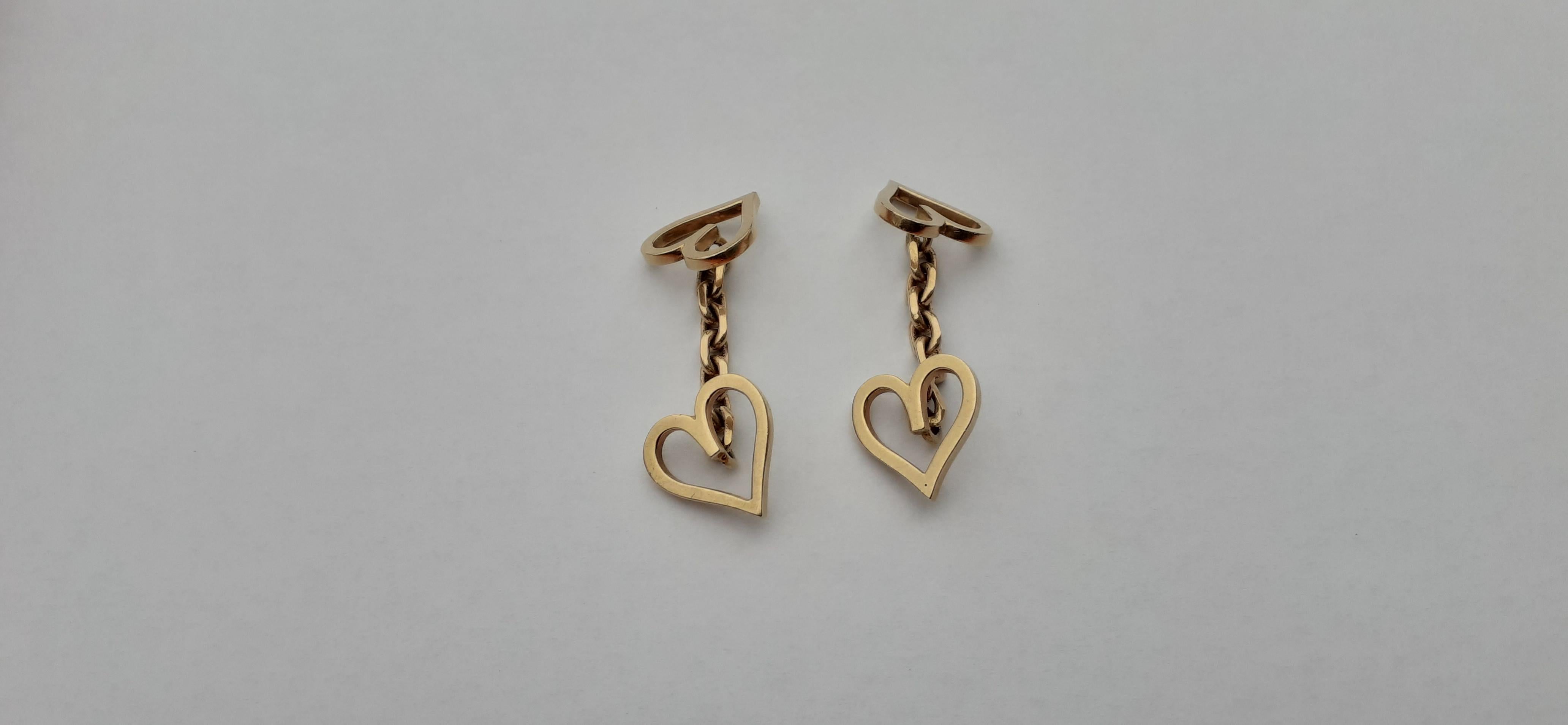 Exceptional Hermès Heart Shaped Cufflinks in Yellow Gold For Sale 1