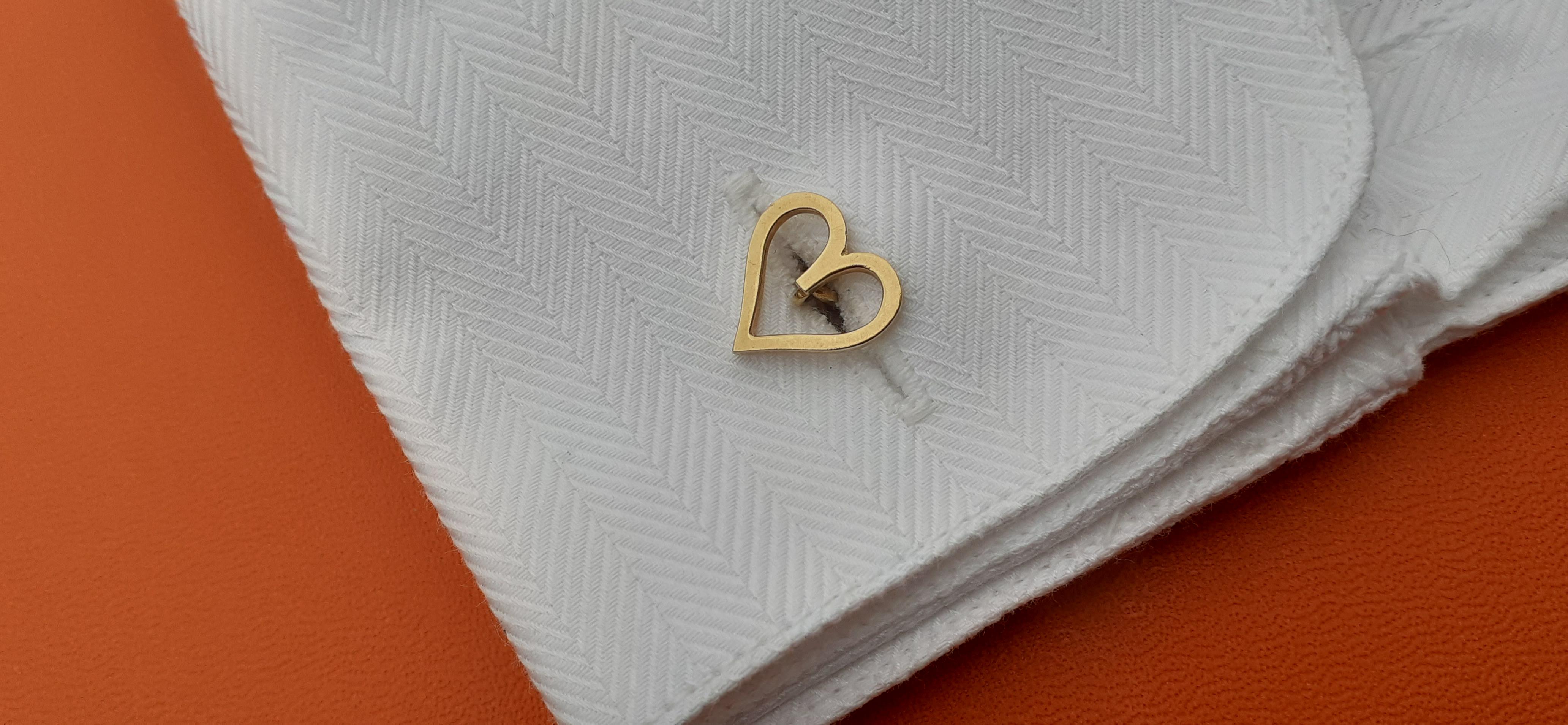 Exceptional Hermès Heart Shaped Cufflinks in Yellow Gold For Sale 6