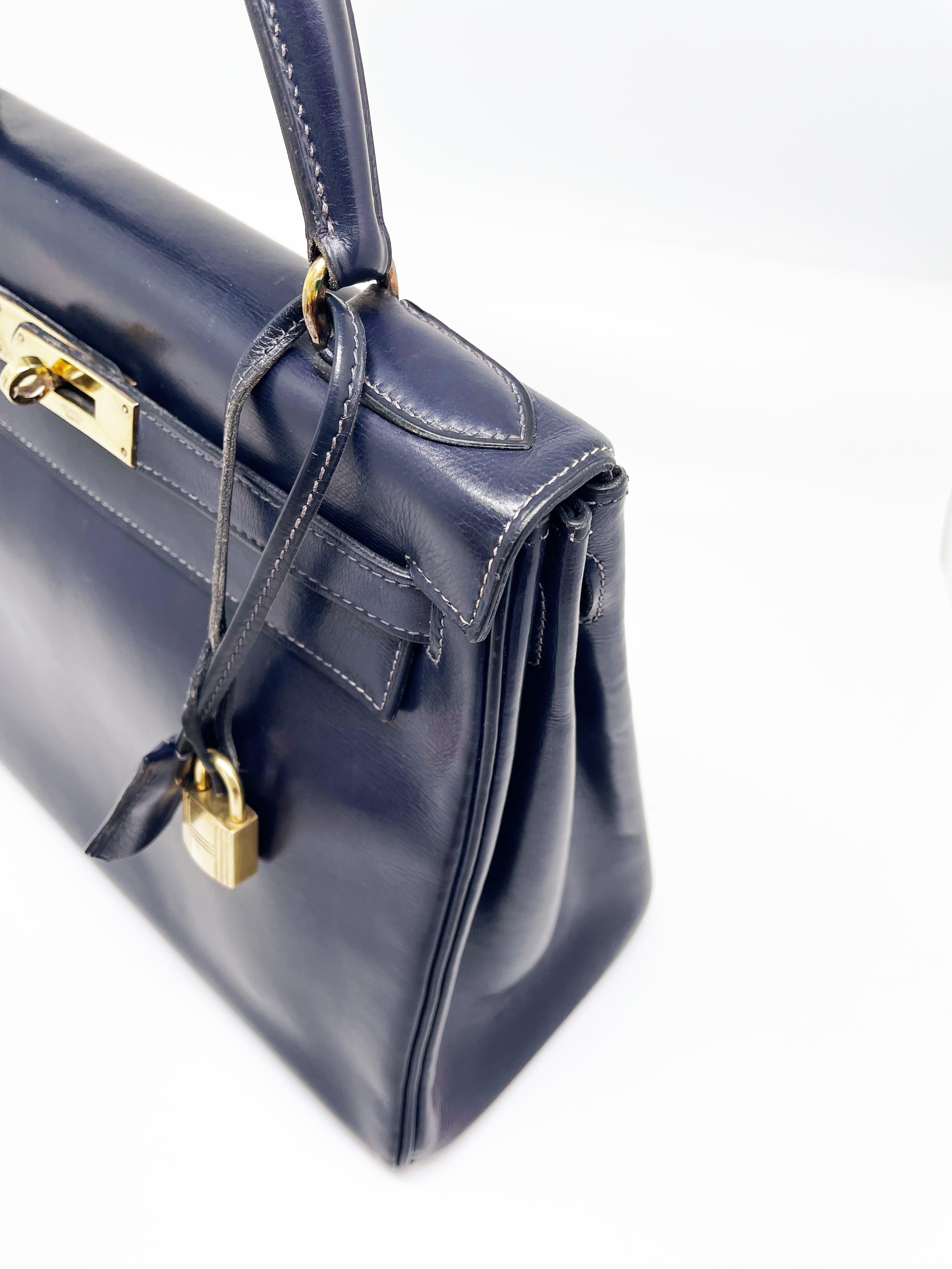 Exceptional Hermès Kelly bag 28 returned in navy box leather 1