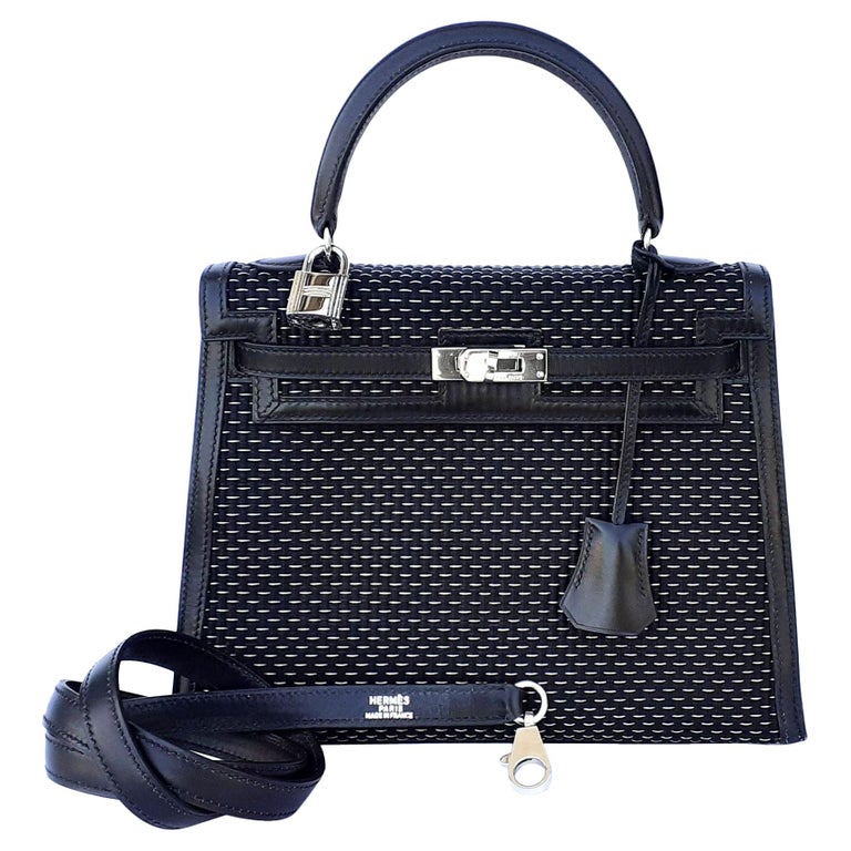 Exceptional Hermès Kelly Sellier Bag Black Crinoline and Silver 25 cm RARE