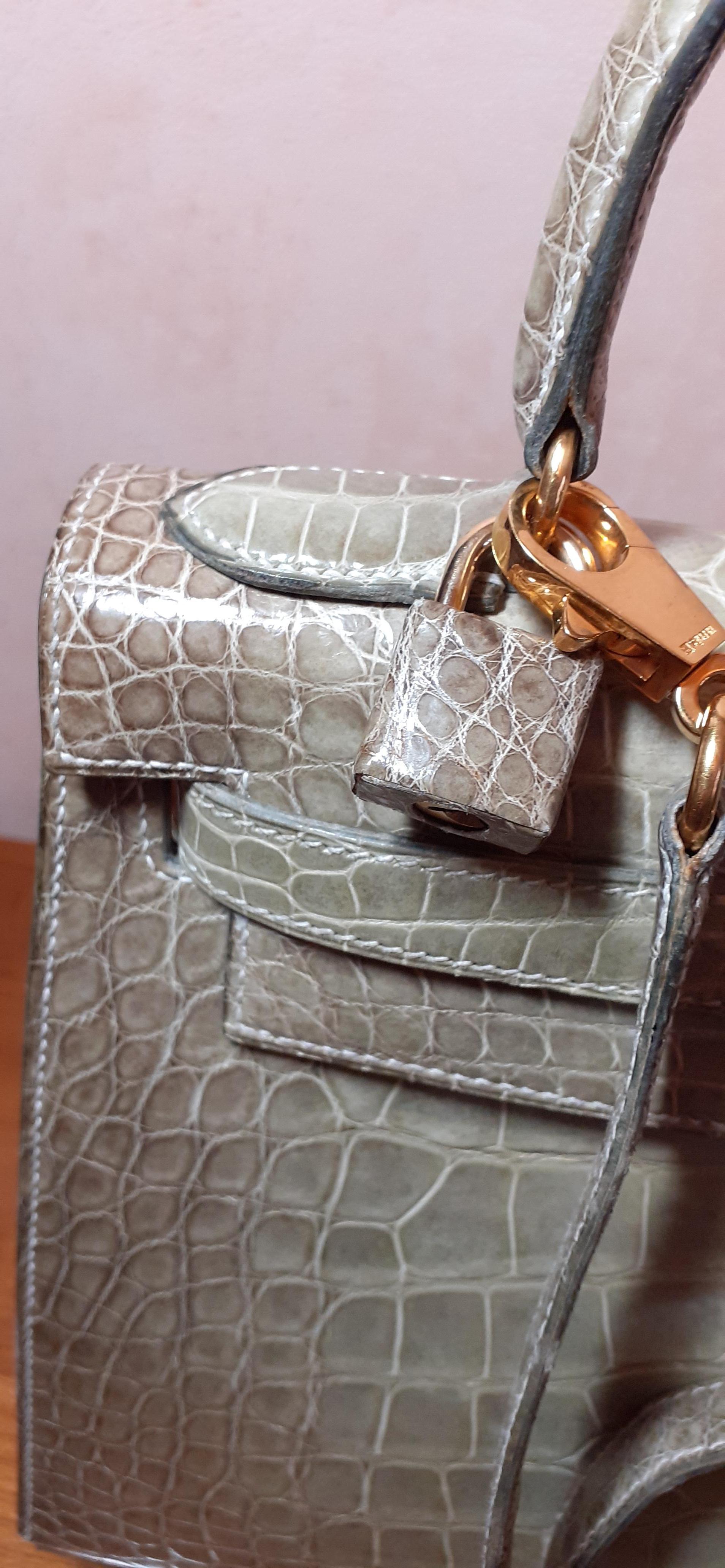 Exceptional Hermès Kelly Sellier Bag Shiny Vert Celadon Natura Alligator Ghw 28 4