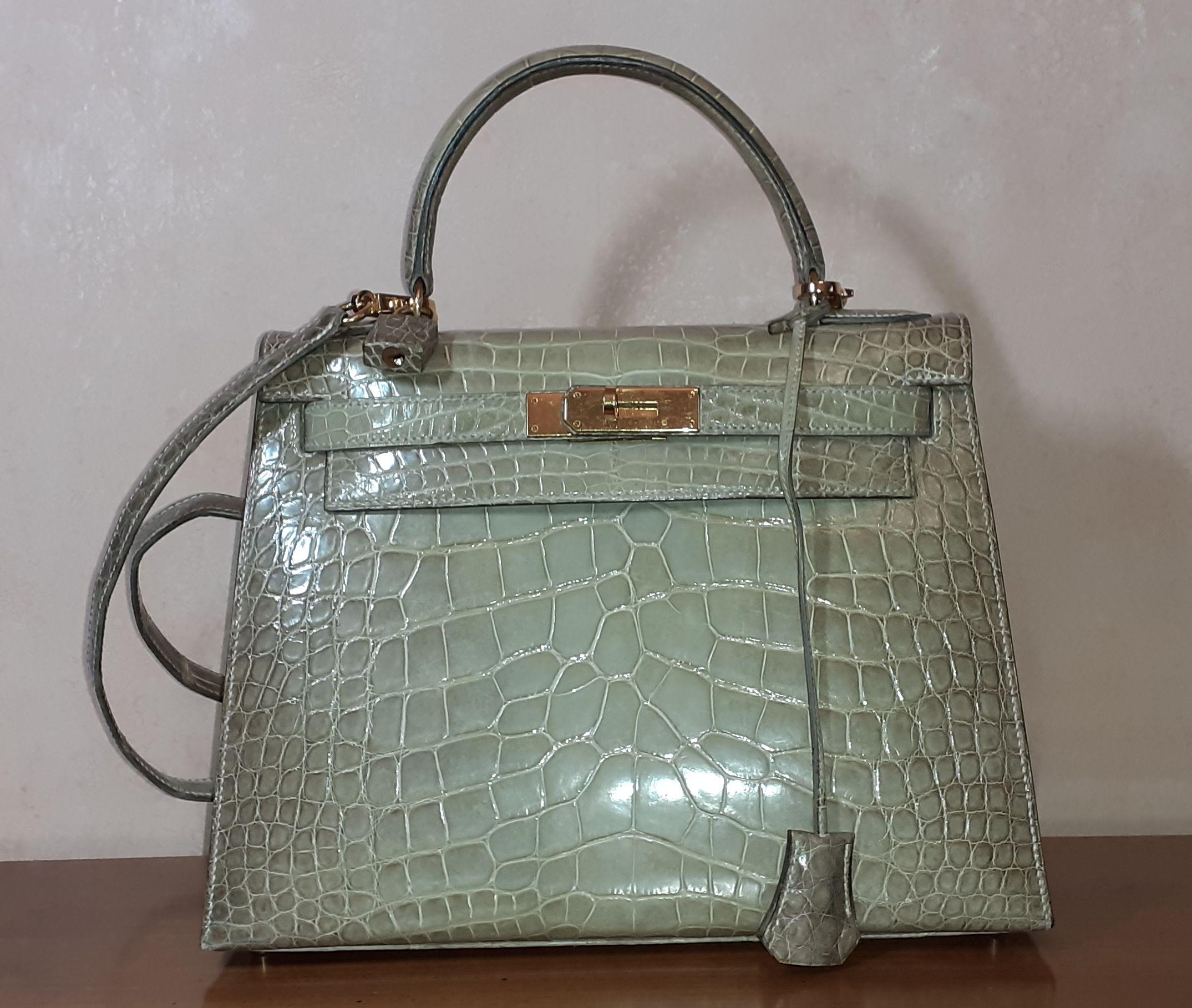 Women's Exceptional Hermès Kelly Sellier Bag Shiny Vert Celadon Natura Alligator Ghw 28