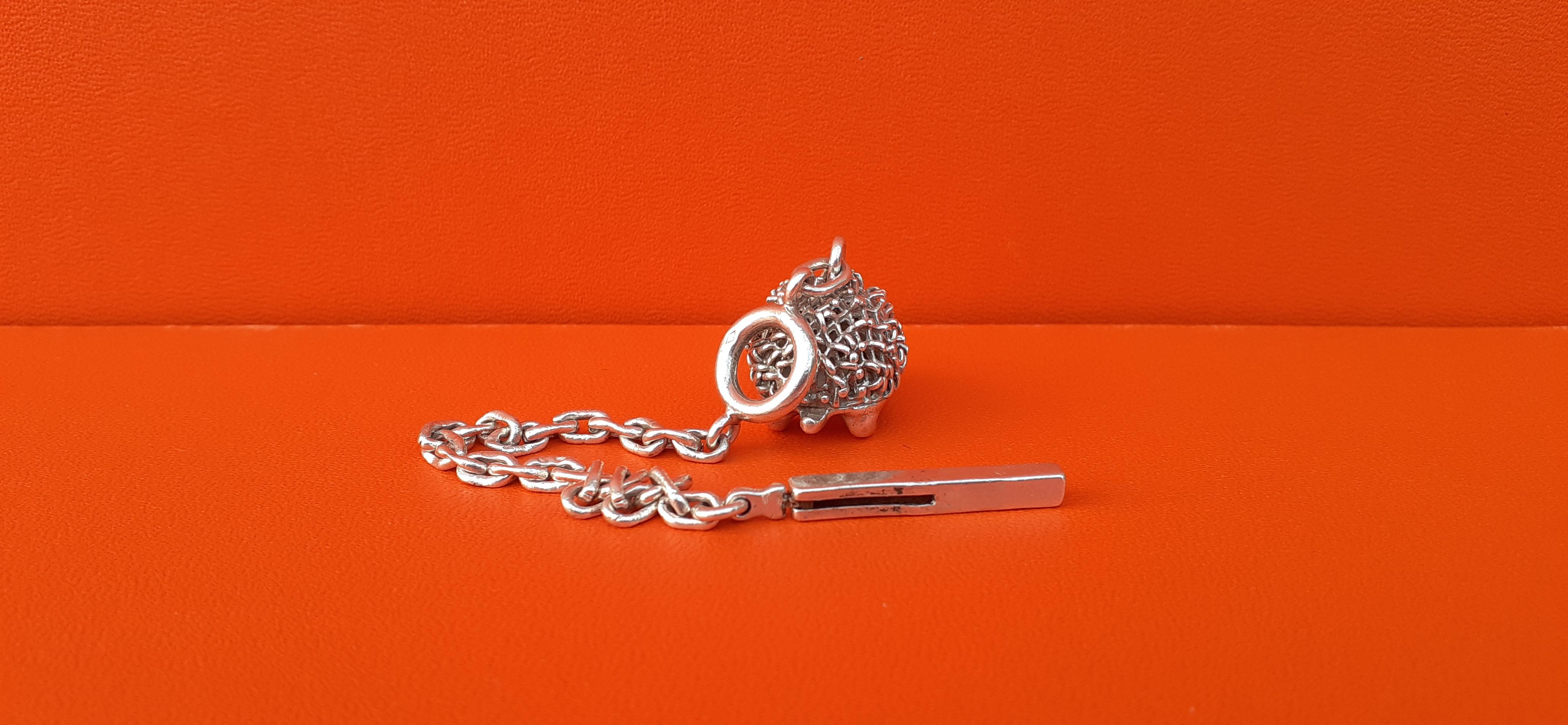 Exceptional Hermès Key Chain Charm Cute Hedgehog in Silver For Sale 10