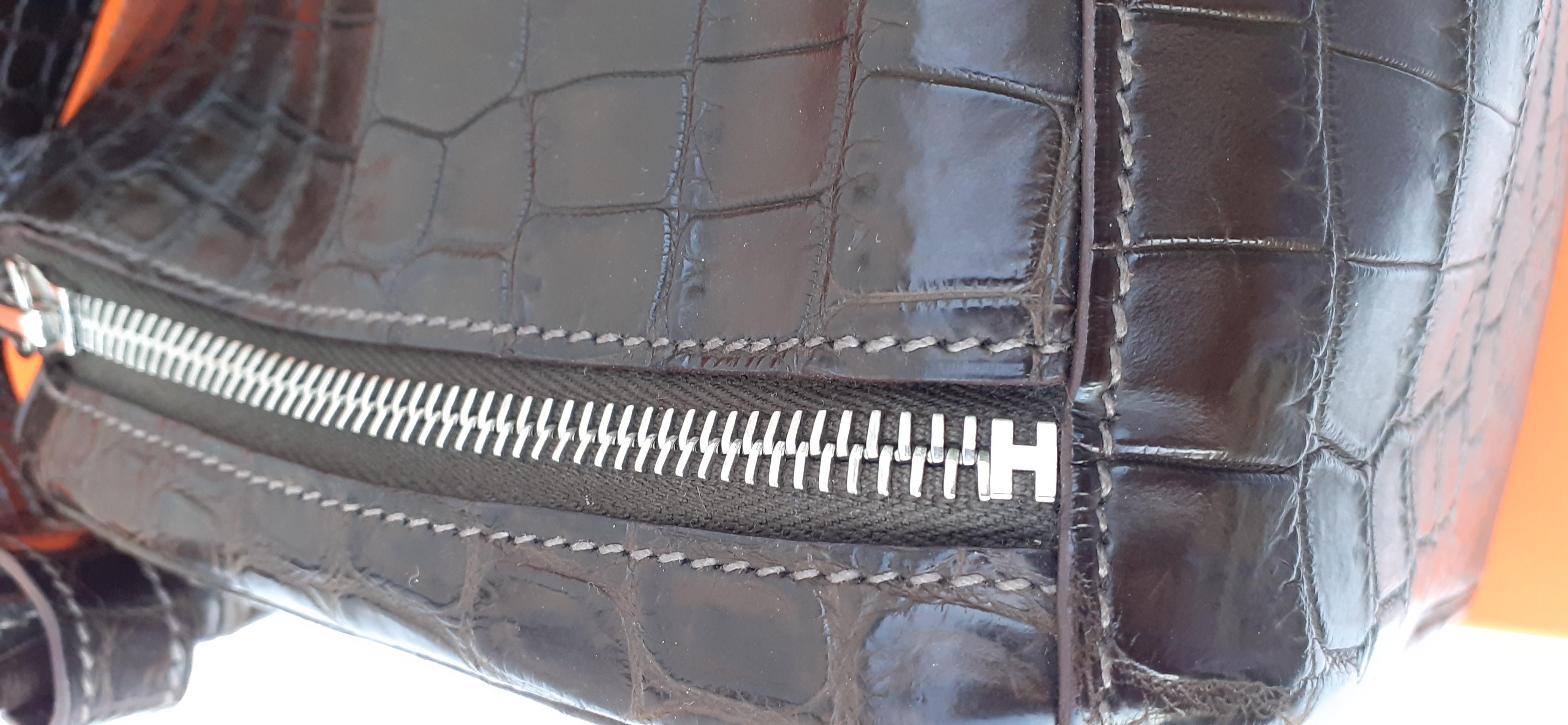 Exceptional Hermès Lindy Hand Bag Mat Gris Elephant Crocodile Phw 30 cm 1