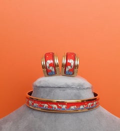 Exceptional Hermès Matching Set Bracelet Earrings Elephants Grazing Red Ghw 65