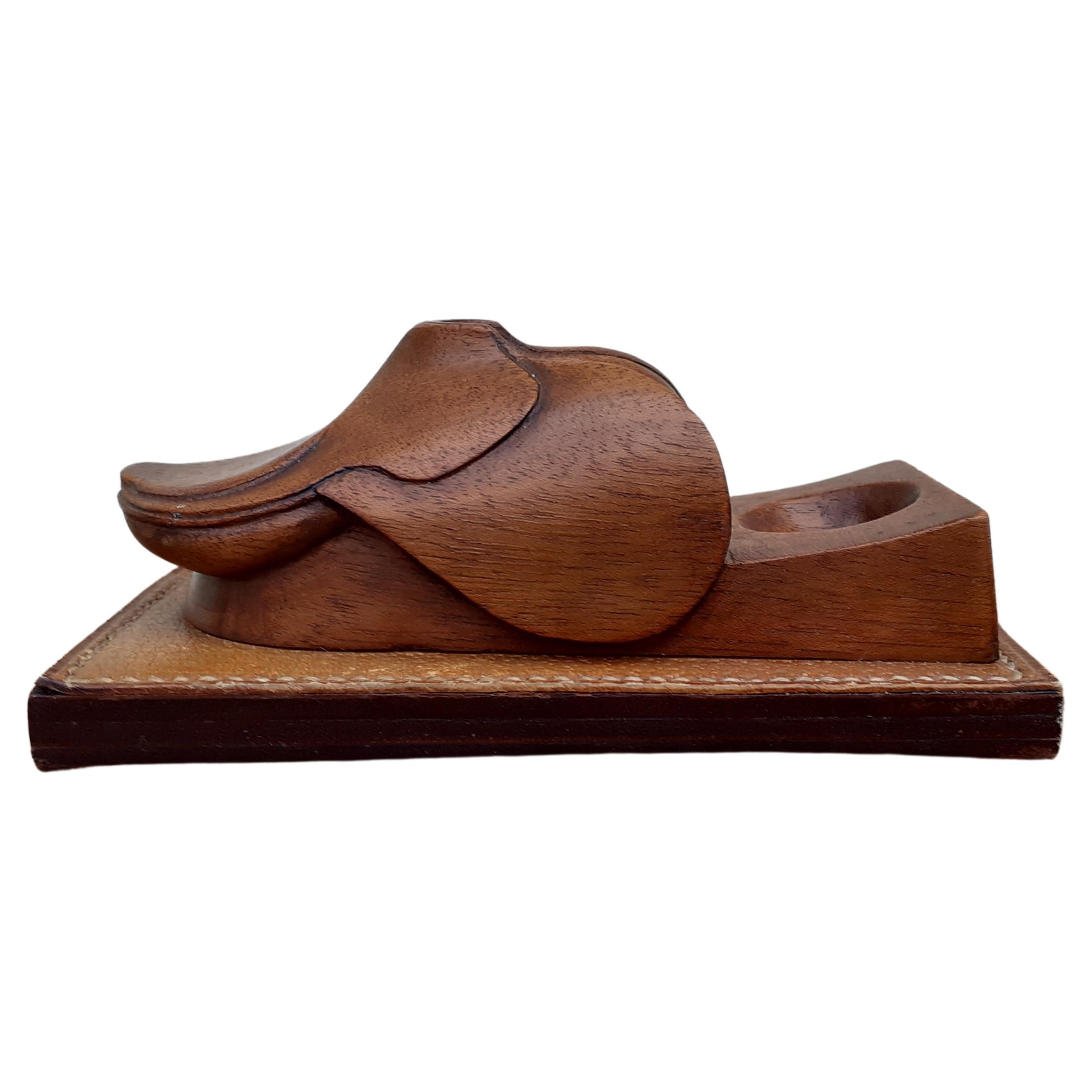 Exceptional Hermès Pipe Holder or Paperweight Horse Saddle Shaped Rodeo Texas For Sale