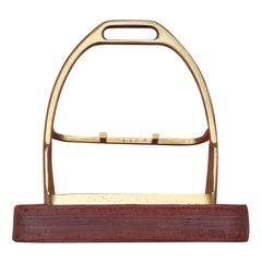 Exceptional Hermès Pipe Holder Stirrup Shaped in Brass and Leather Texas