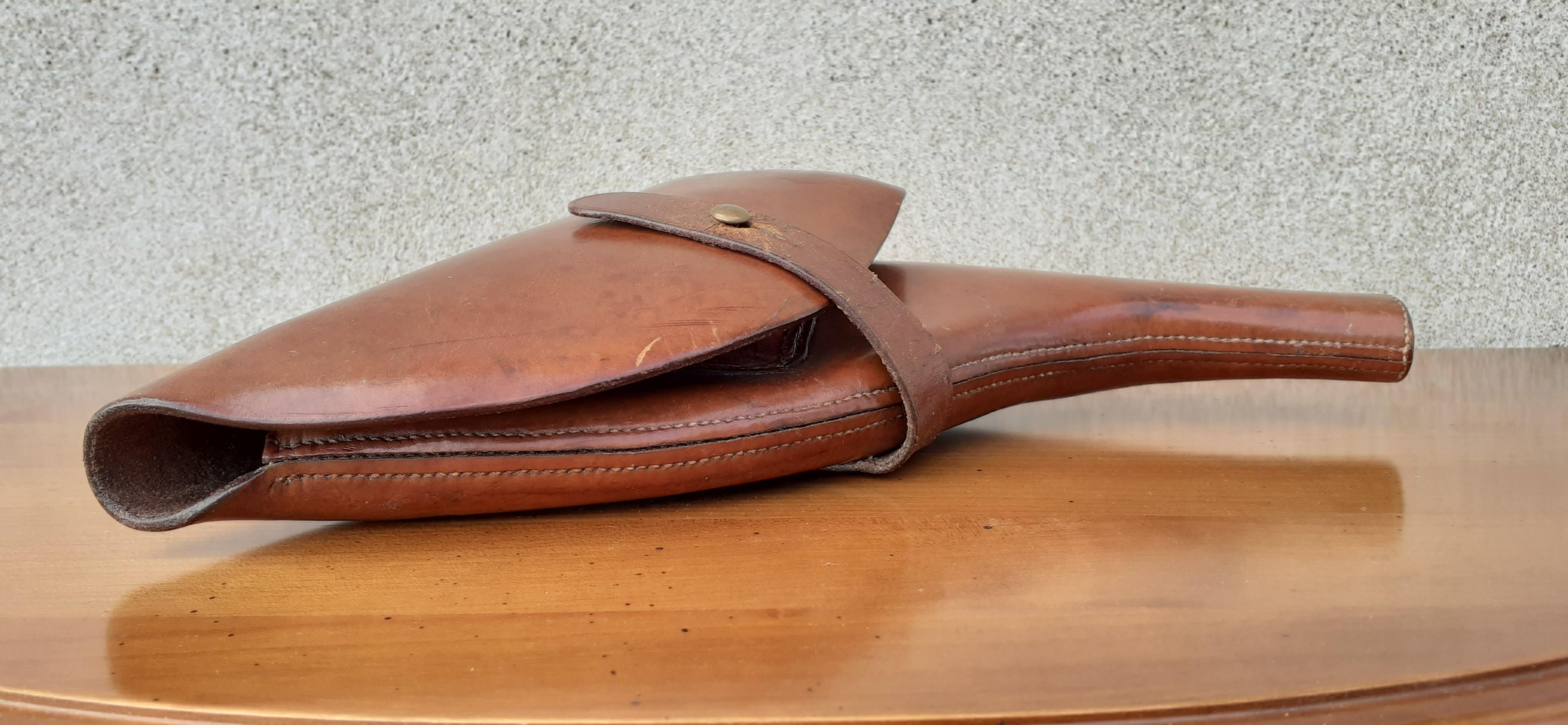 Exceptional Hermès Revolver Holster in Leather High Quality RARE 1