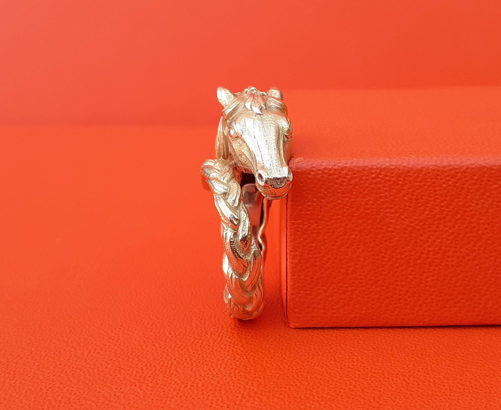 Women's Exceptional Hermès Ring Horse Shaped in Yellow Gold 18K RARE For Sale
