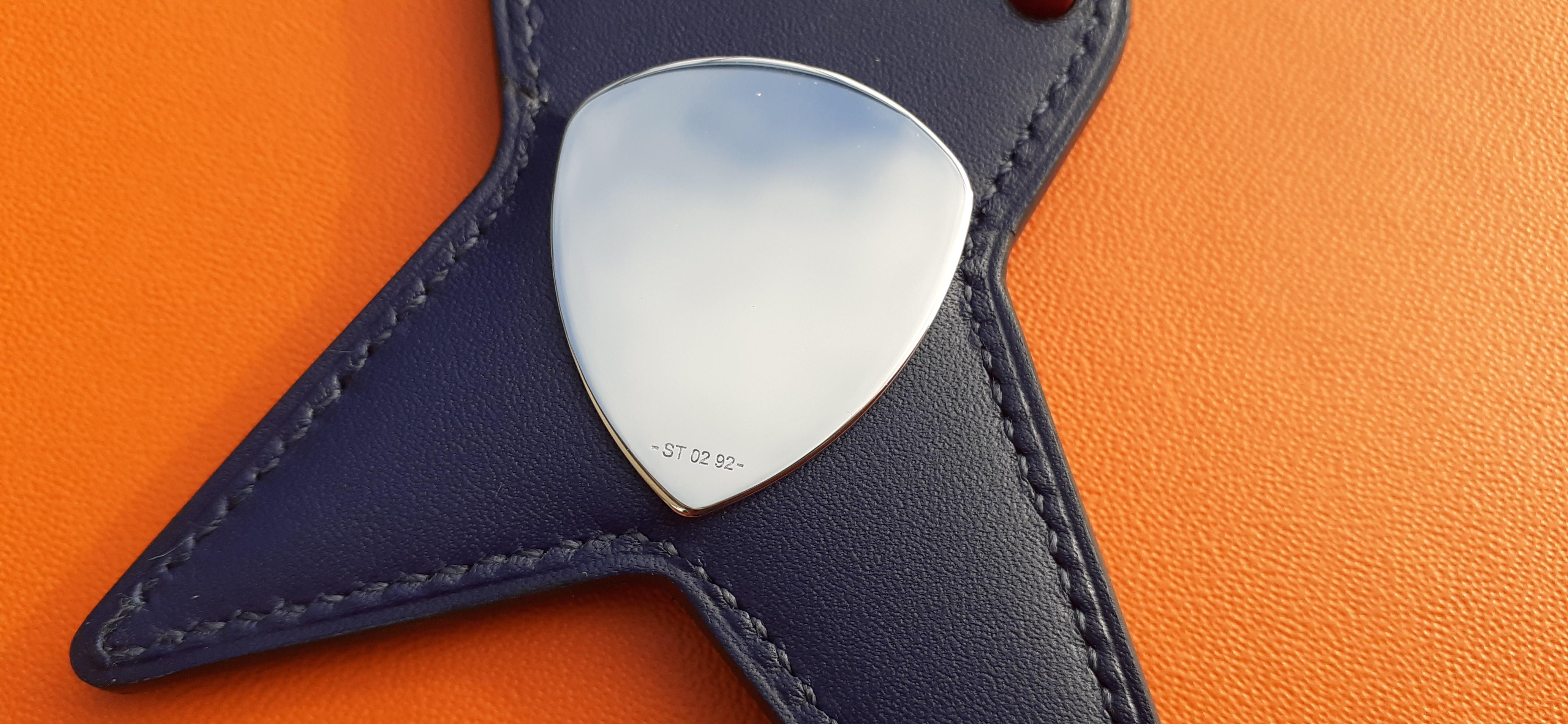 Exceptional Hermès Rock Charm in Leather with Guitar pick 7