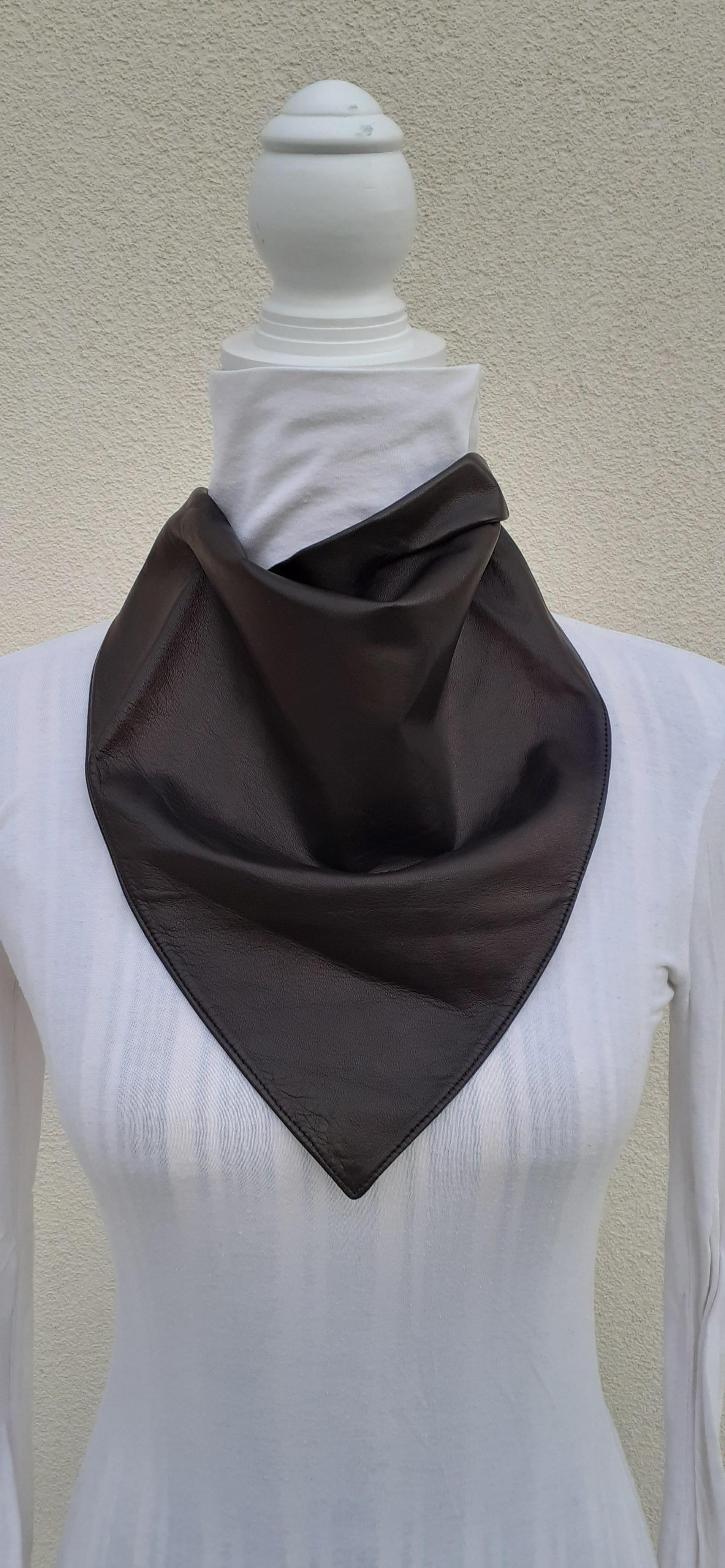 Seltener authentischer Hermès-Schal

