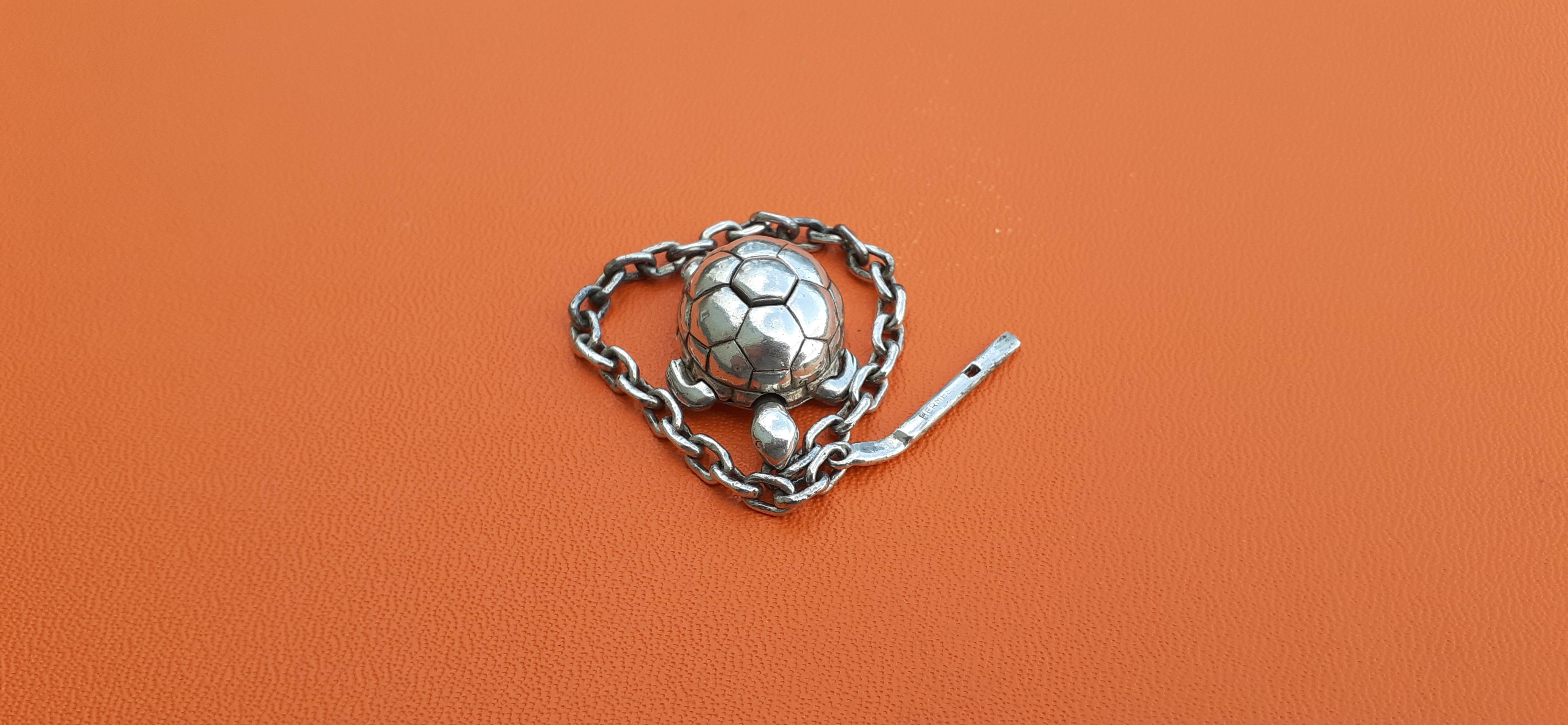 Exceptional Hermès Secret Mechansim Turtle Key Ring or Charm in Silver  For Sale 10