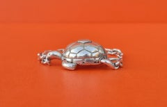 Exceptional Hermès Secret Mechansim Turtle Key Ring or Charm in Silver