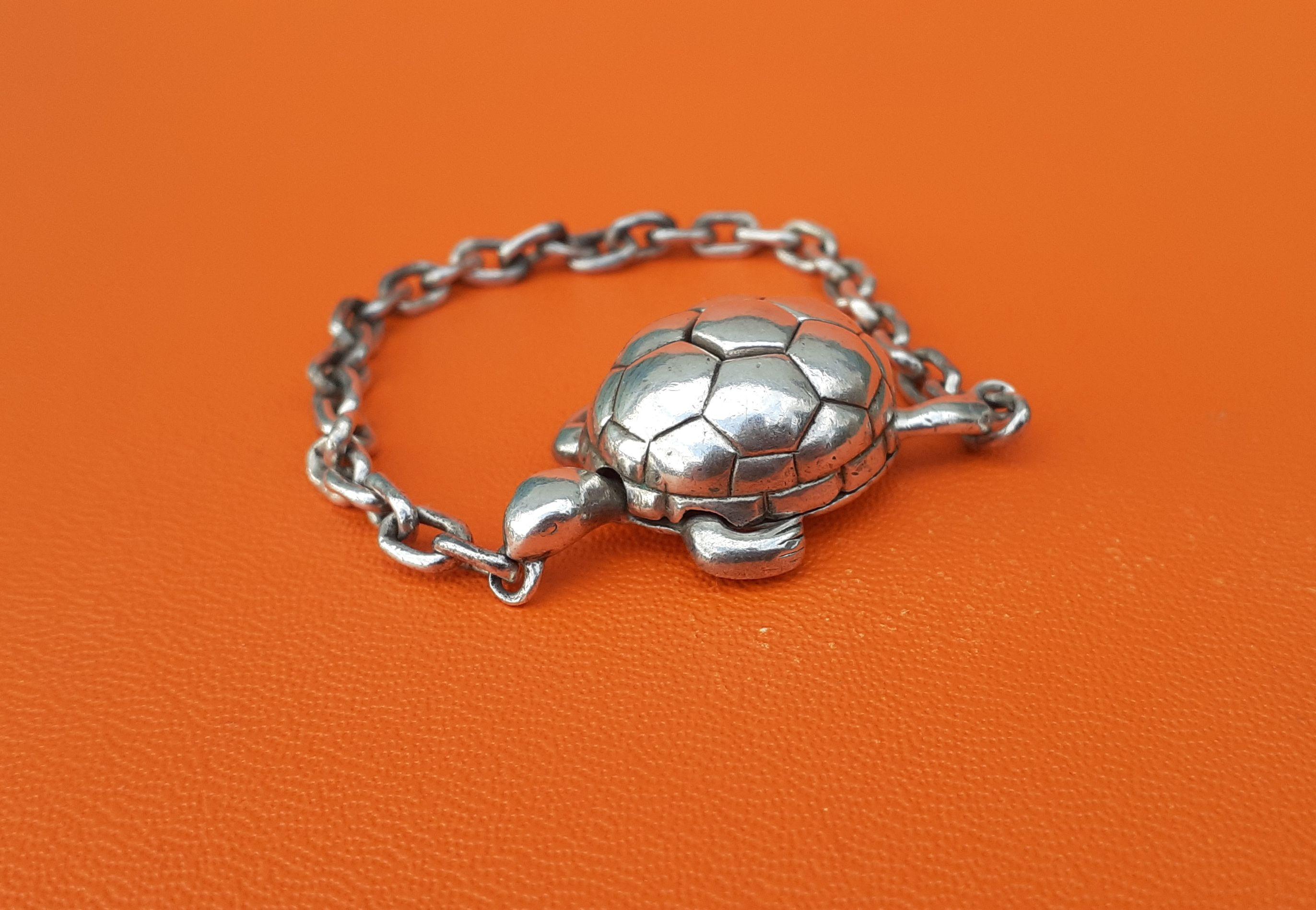 Exceptional Hermès Secret Mechansim Turtle Key Ring or Charm in Silver  For Sale 1