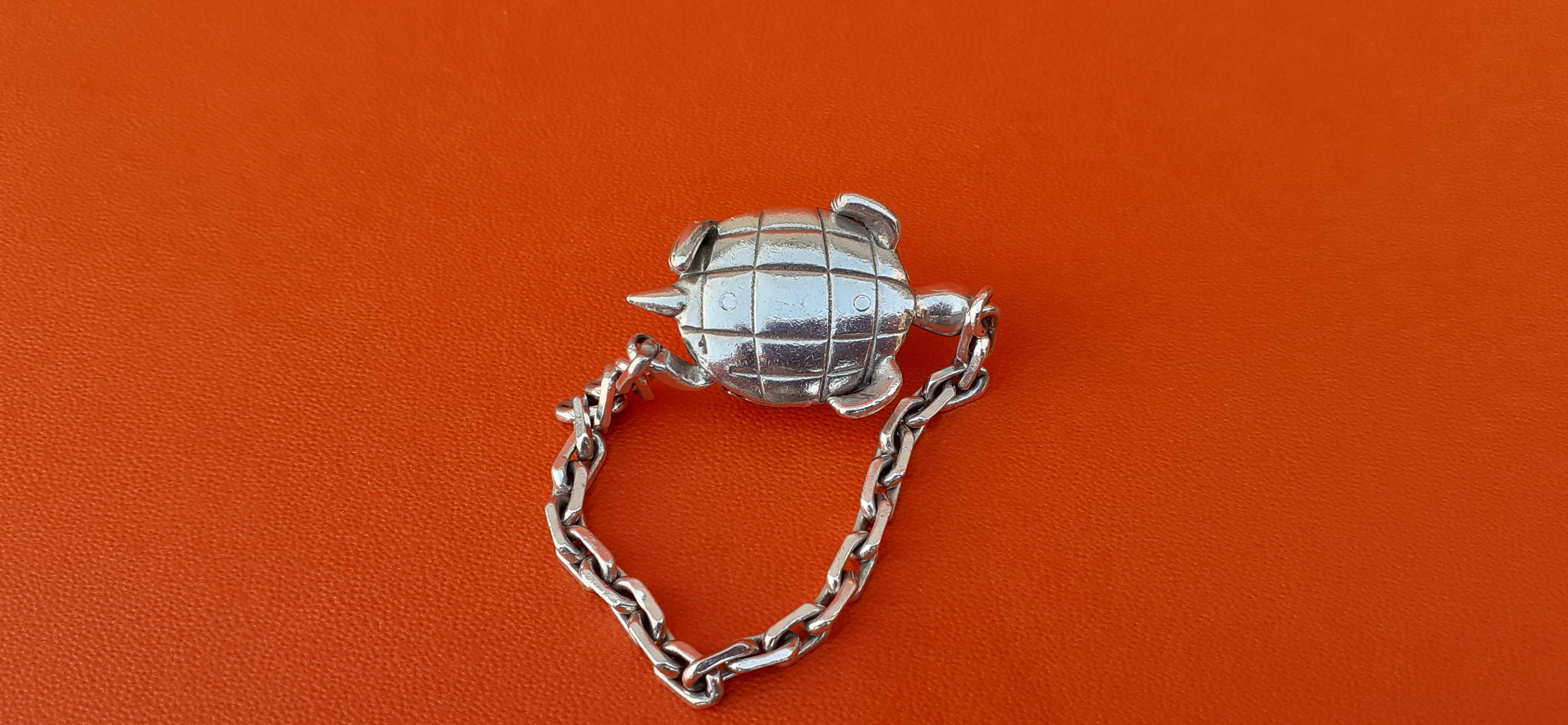 Exceptional Hermès Secret Mechansim Turtle Key Ring or Charm in Silver  2