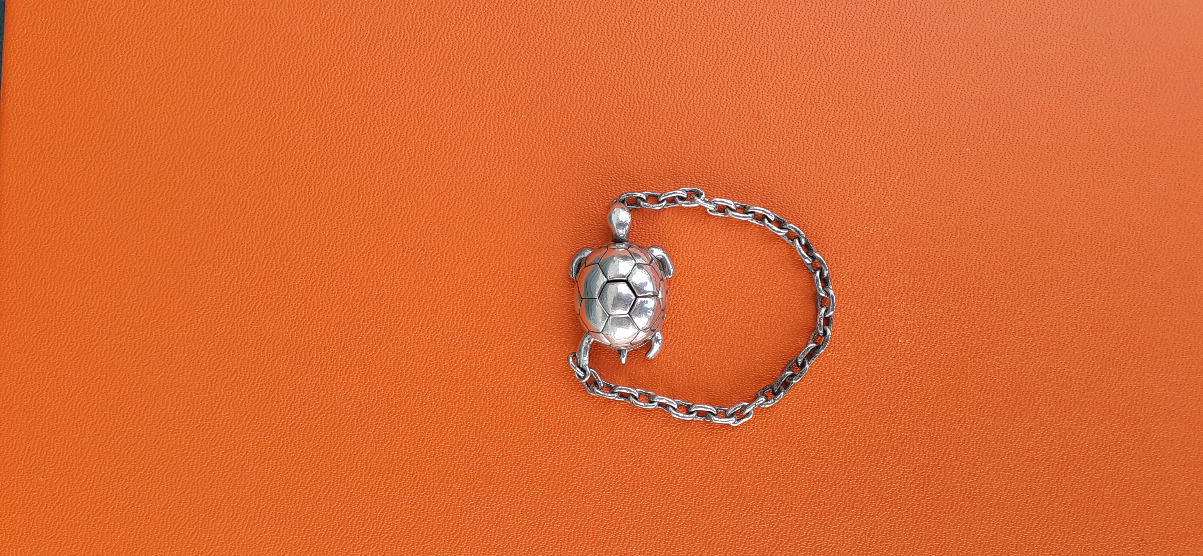 Exceptional Hermès Secret Mechansim Turtle Key Ring or Charm in Silver  For Sale 4