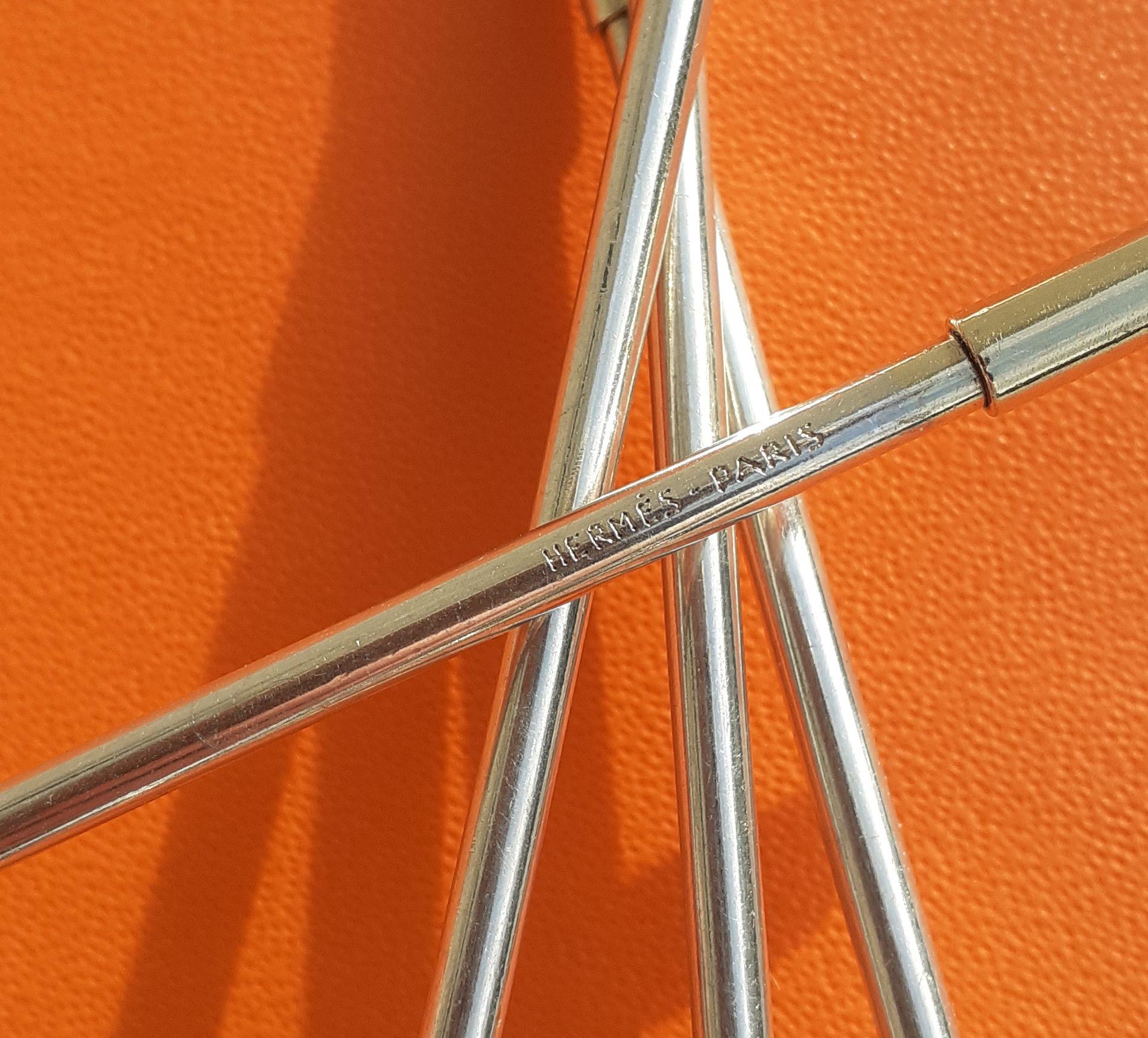 Exceptional Hermès Set of 4 Swizzle Sticks Stirrers Ski Poles in Silver For Sale 4