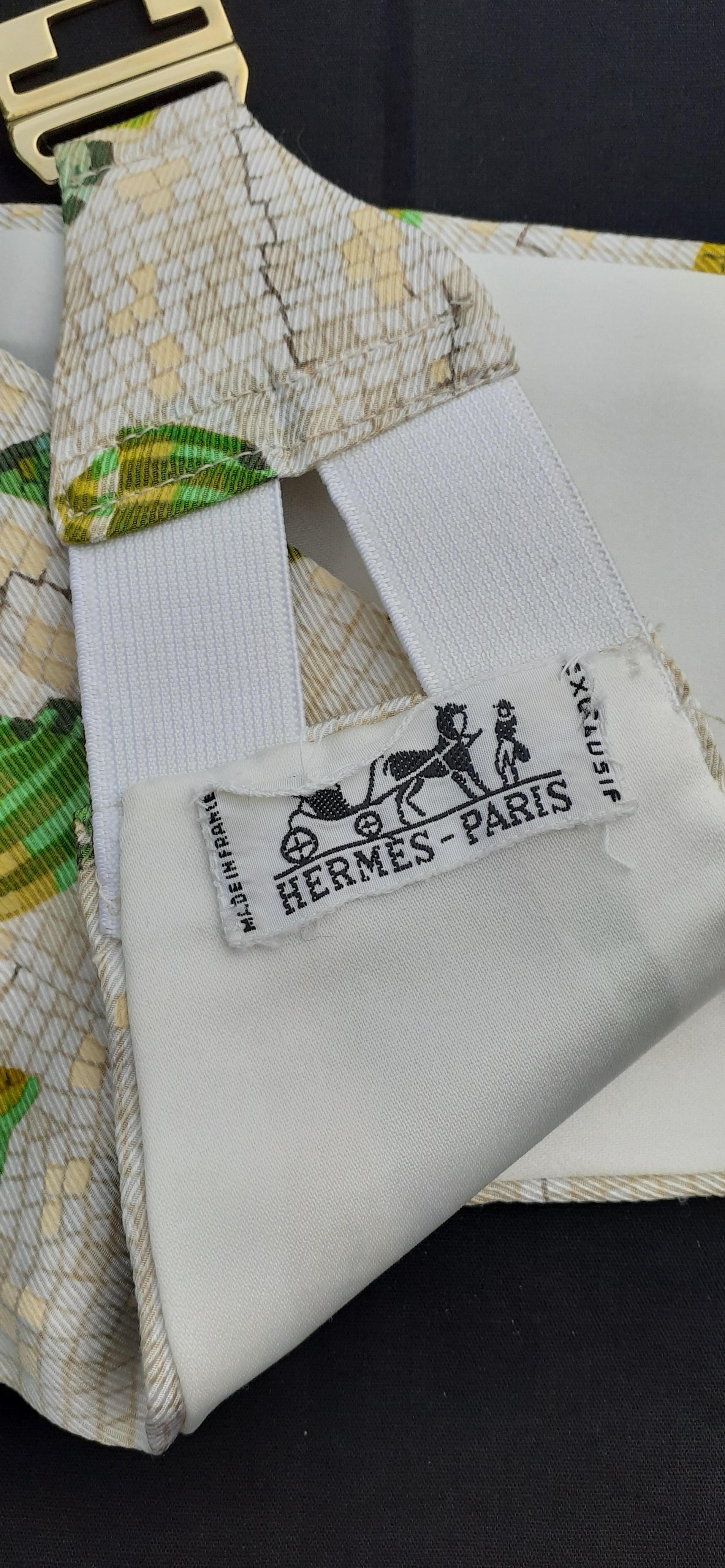Seltenes Hermès Set aus passendem Schal und Kummerbund Muscheln auf Mosaik in Seide im Angebot 3