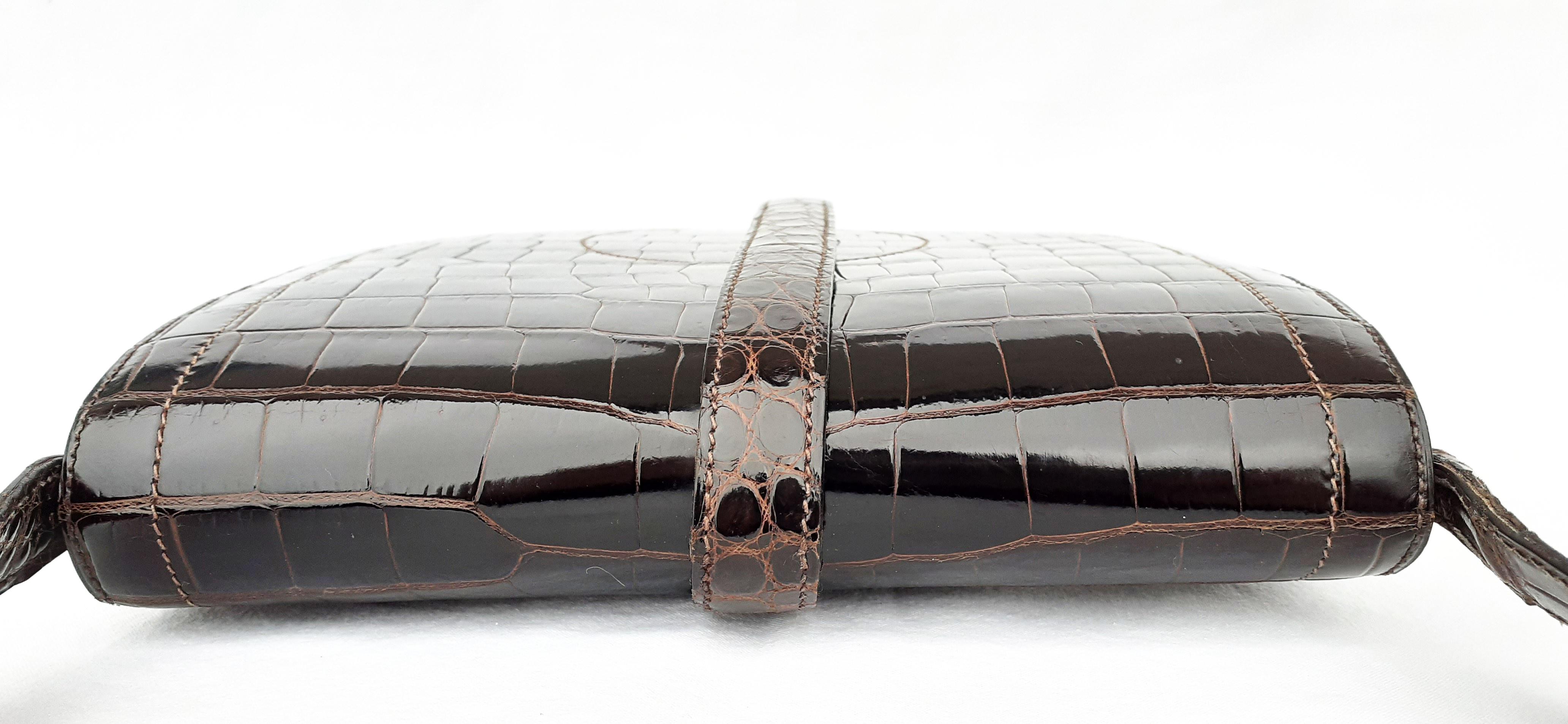 Women's Hermès Shoulder Bag Shiny Brown Crocodile Pororus Gold Hdw