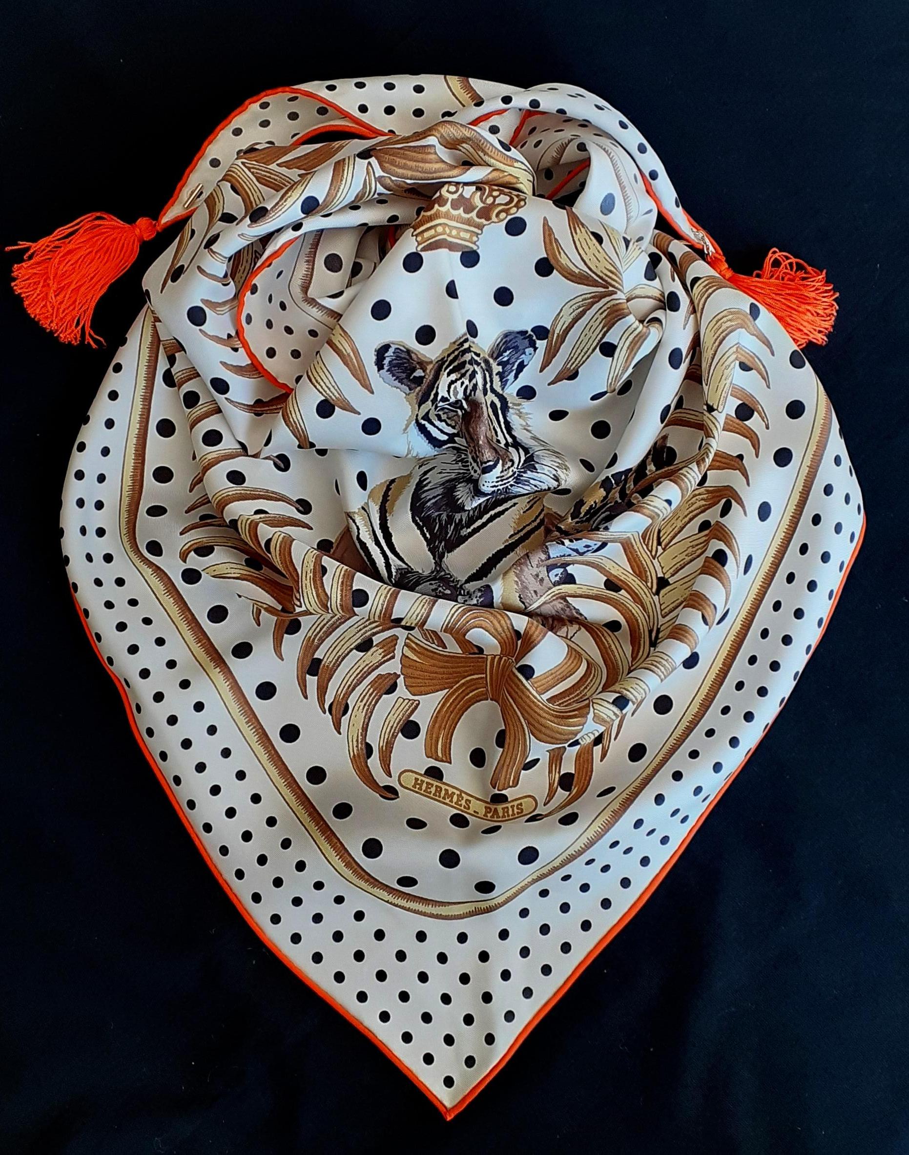 Gorgeous and Rare Authentic Hermès Scarf

Print: 