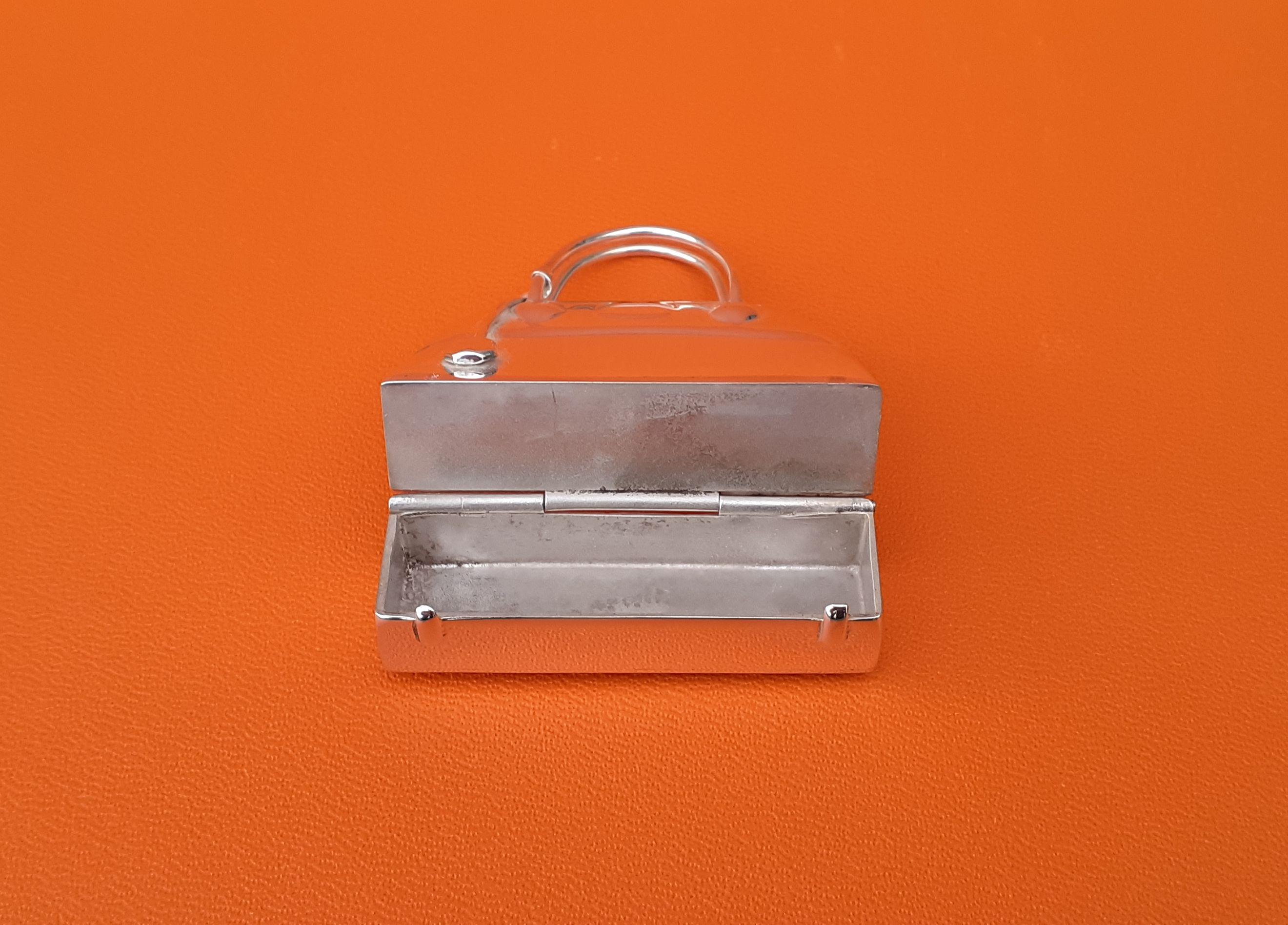 Exceptionnel Hermès Smallest Mini Micro Bolide Bag Pill Box Sterling Silver Rare 4