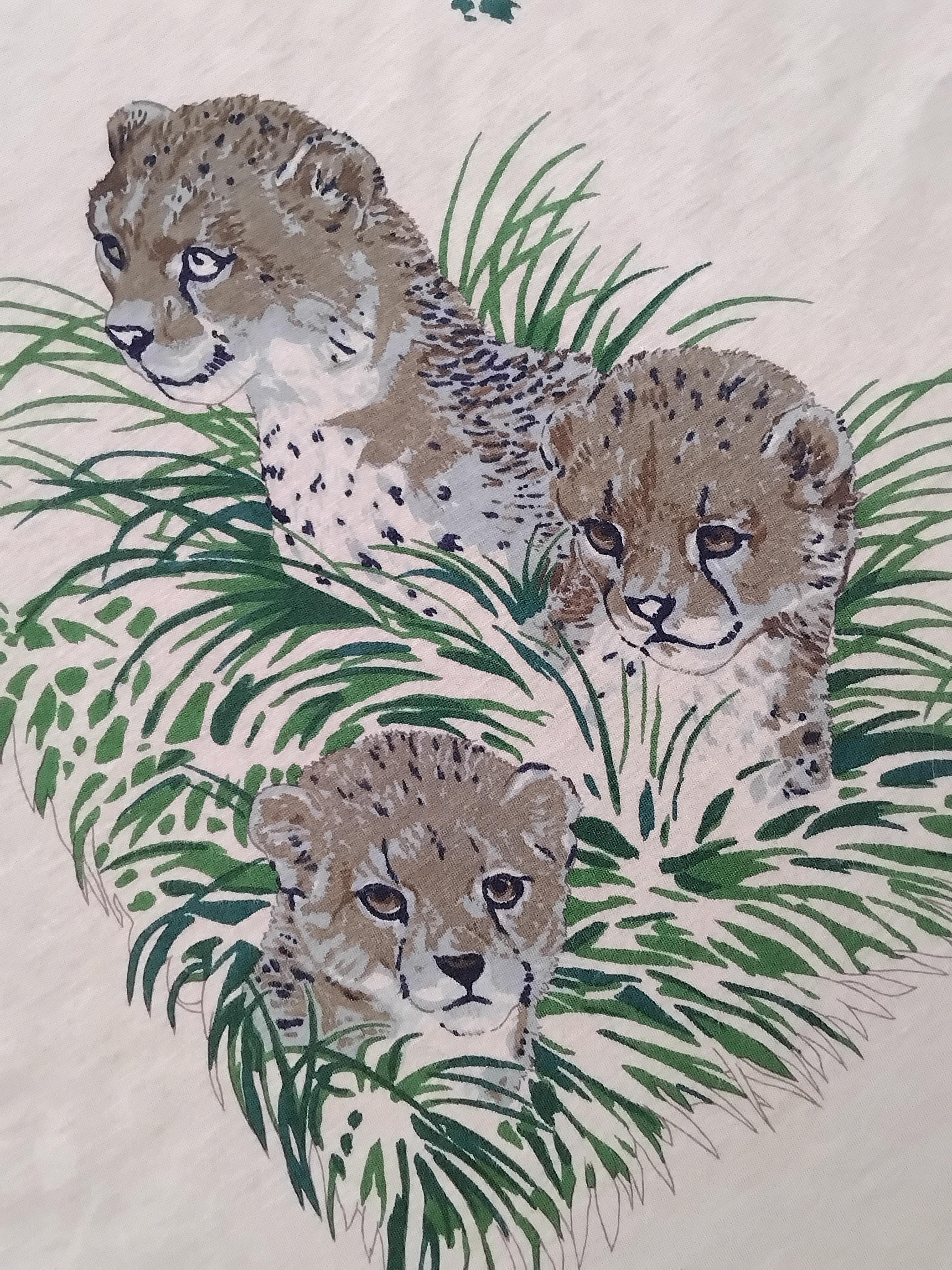 Women's or Men's Exceptional Hermès T-Shirt Cotton Scarf Guepards Dallet Cheetahs Khaki 44' For Sale