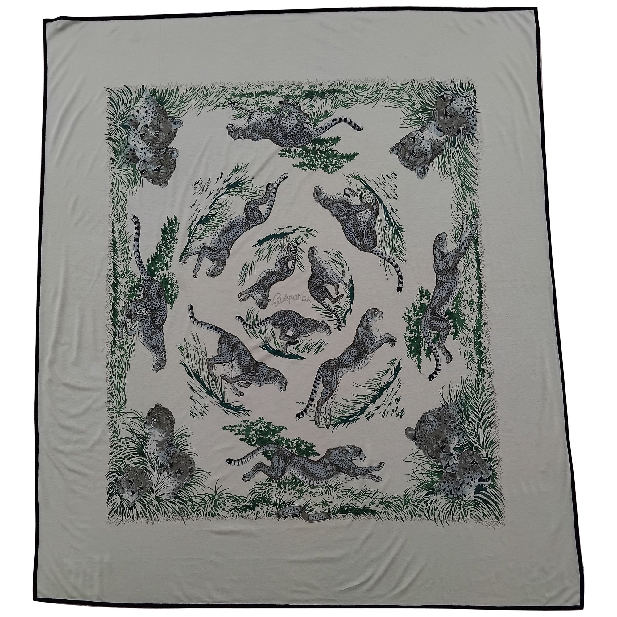 Außergewöhnliches Hermès T-Shirt Baumwollschal Guepards Dallet Cheetahs Khaki 44' im Angebot