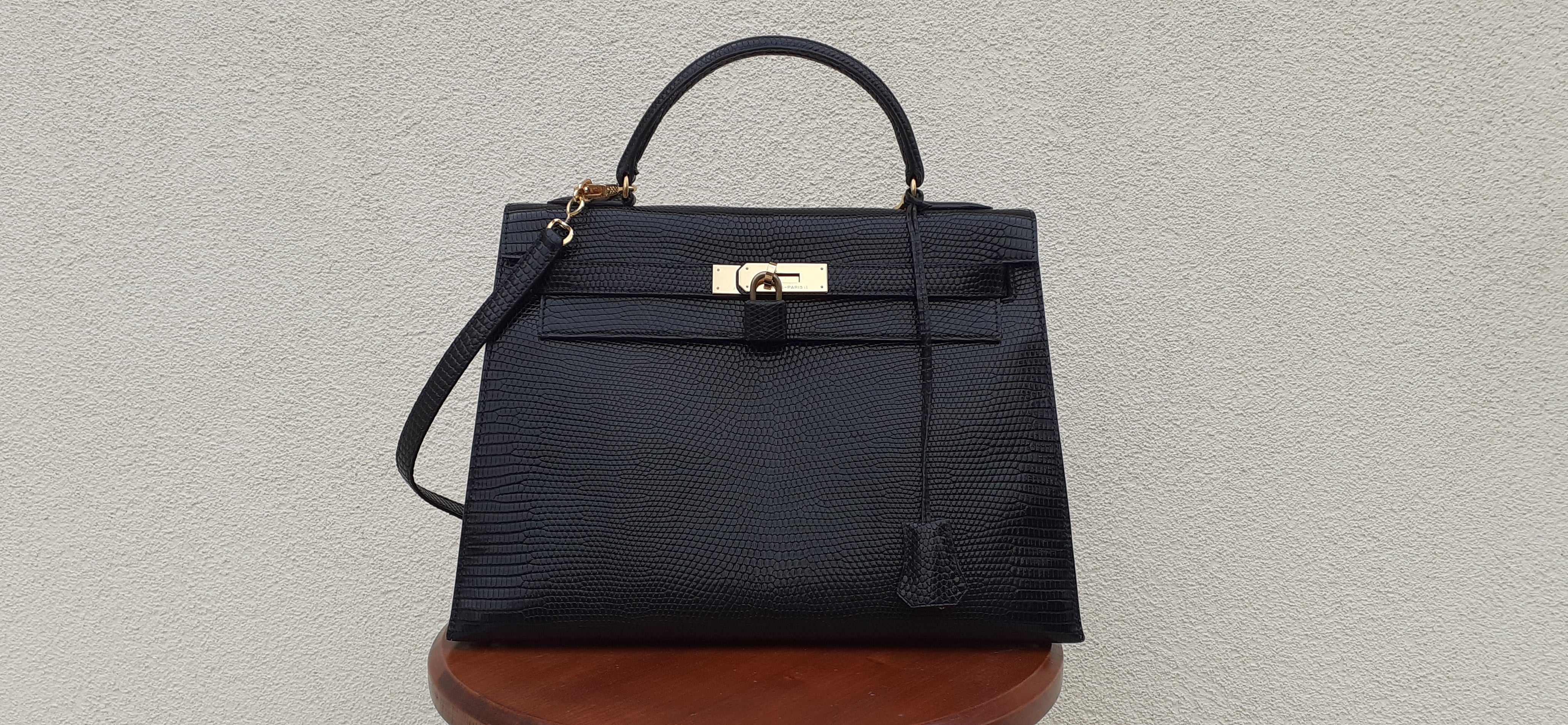 Rare opportunity to get an amazing and gorgeous Authentic Hermès Bag

