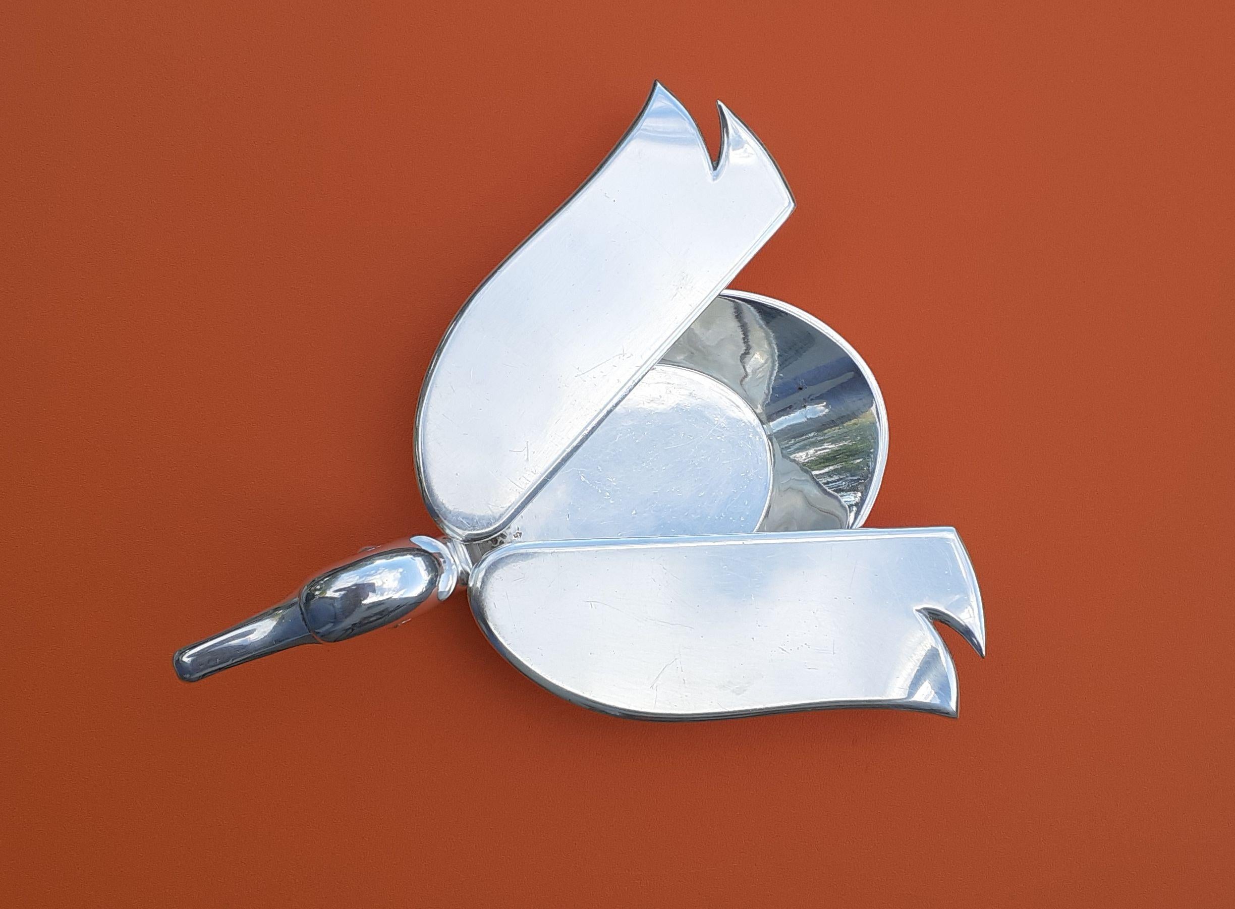 Women's or Men's Exceptional Hermès Vintage Ashtray Change Tray Duck Shaped in Silver Tone Metal