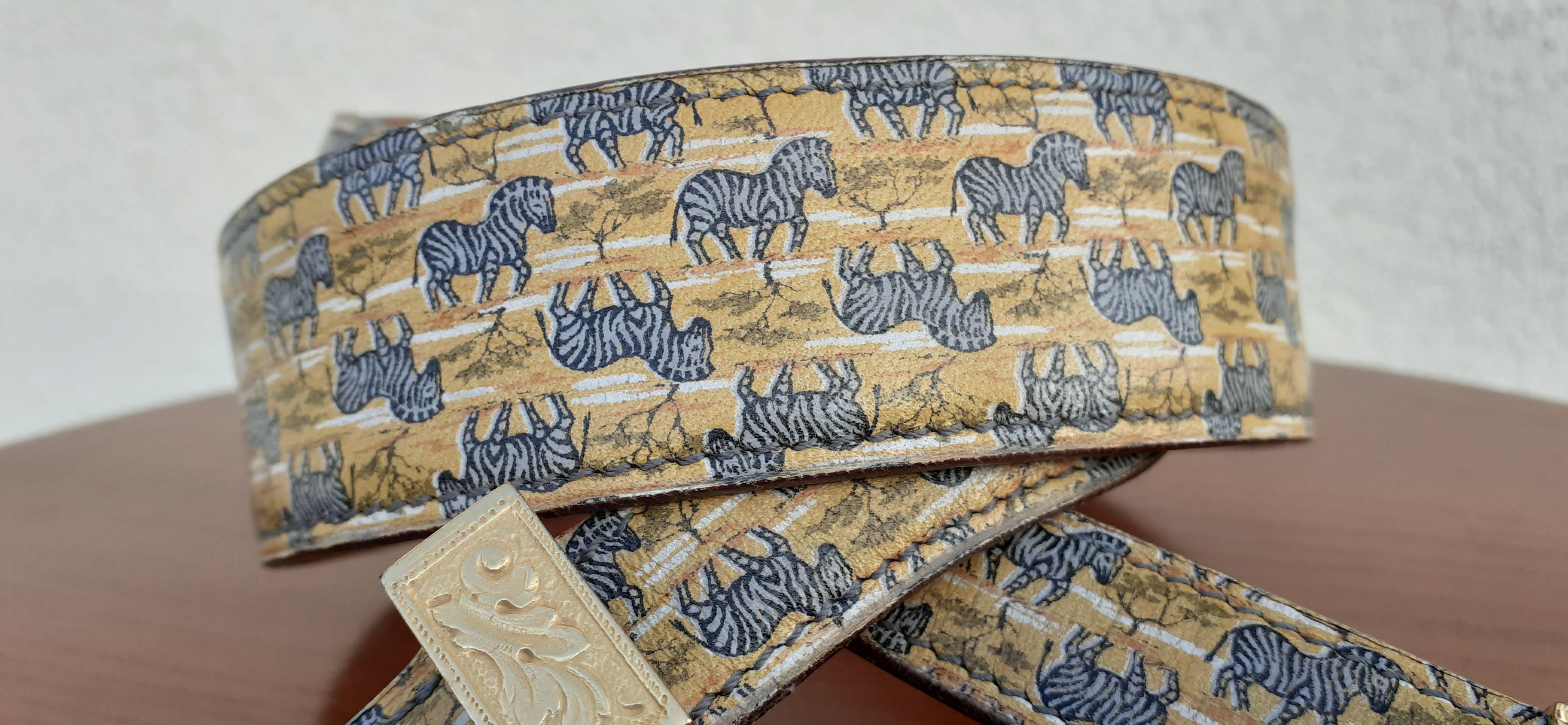 Exceptionnelle ceinture Hermès Vintage Zebras Print Africa in Leather Ghw 1988 Pour femmes en vente