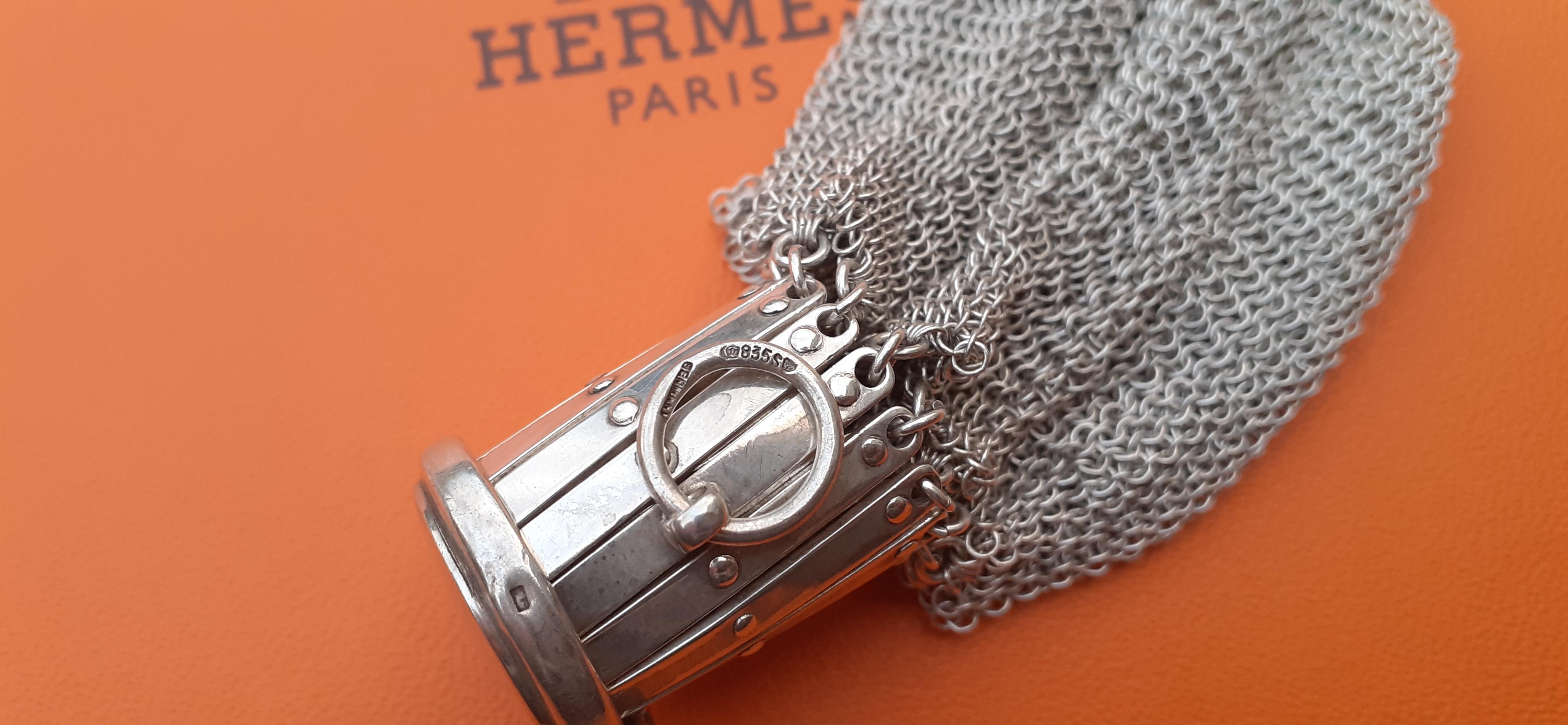 Außergewöhnliche Hermès Vintage Chainmail Almoner Geldbörse in Silber RARE im Angebot 1