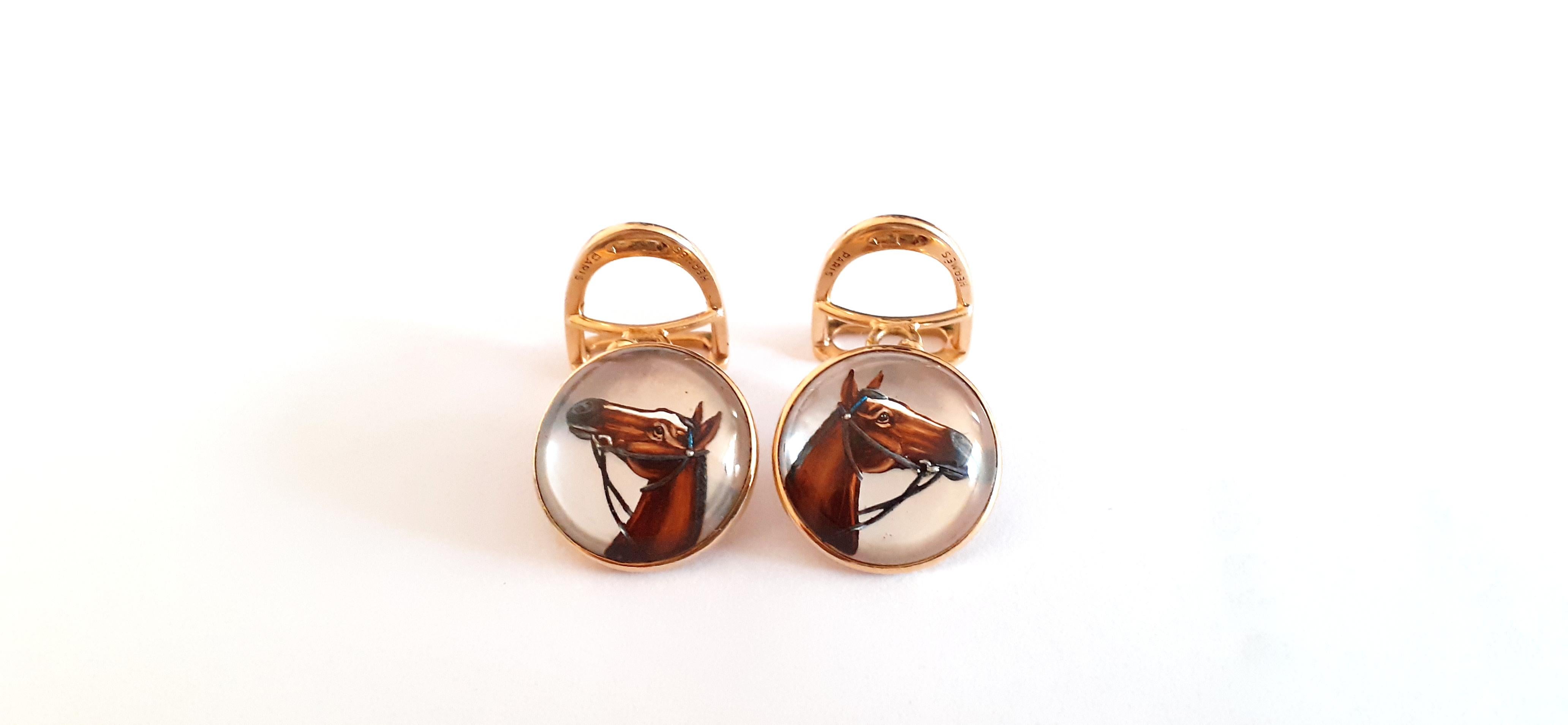 Exceptionnels boutons de manchette vintage Hermès Essex en cristal et or à motif étrier de cheval en vente 11