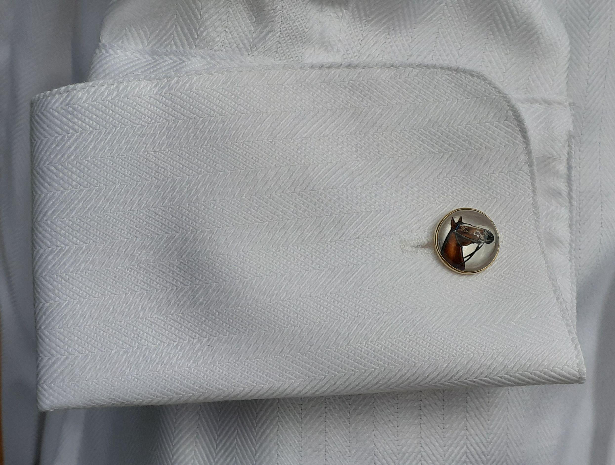 Exceptionnels boutons de manchette vintage Hermès Essex en cristal et or à motif étrier de cheval en vente 13