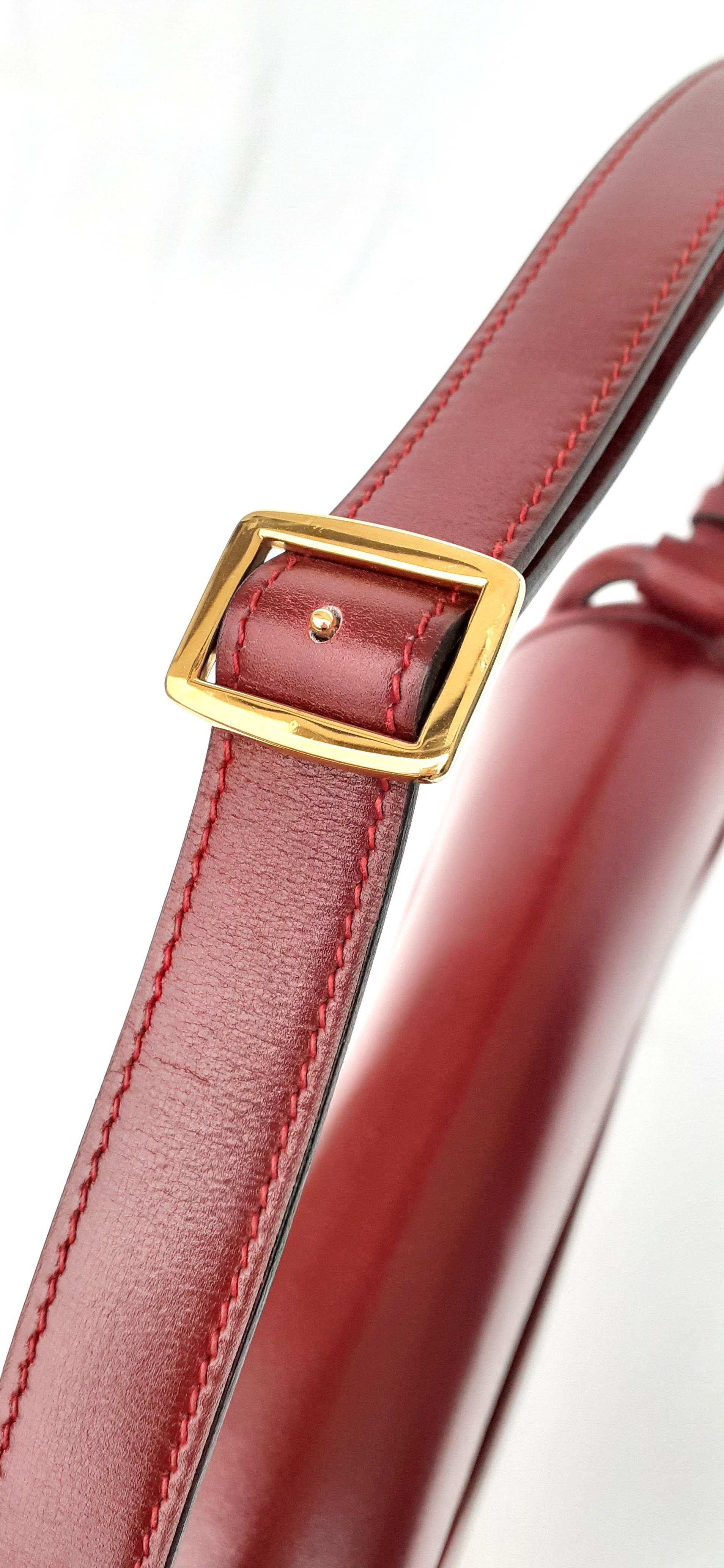 Außergewöhnliche Hermès Vintage Glika Tasche Rouge H Box Leder Golden Hdw 28 cm im Angebot 10