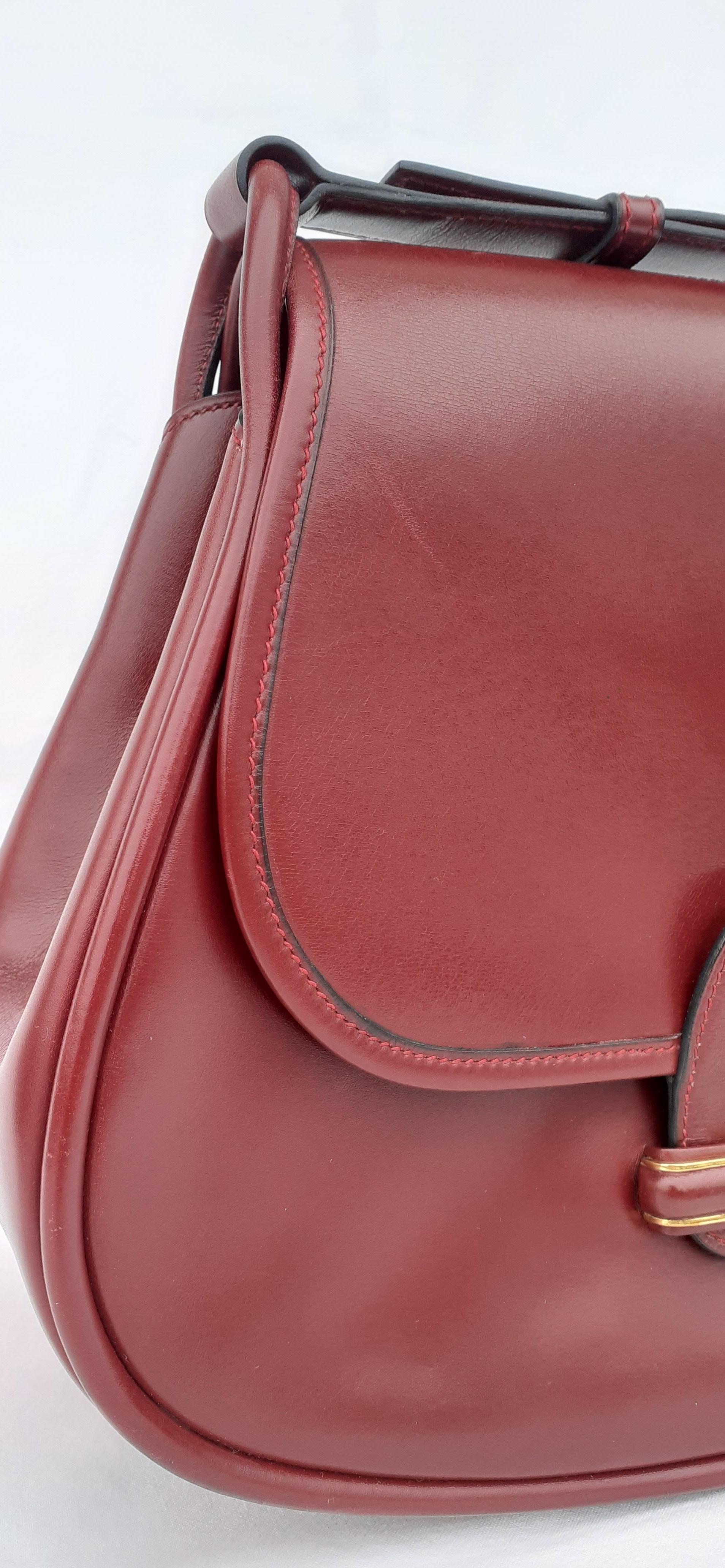 Exceptionnel Hermès Vintage Glika Bag Rouge H Box Cuir Golden Hdw 28 cm Pour femmes en vente