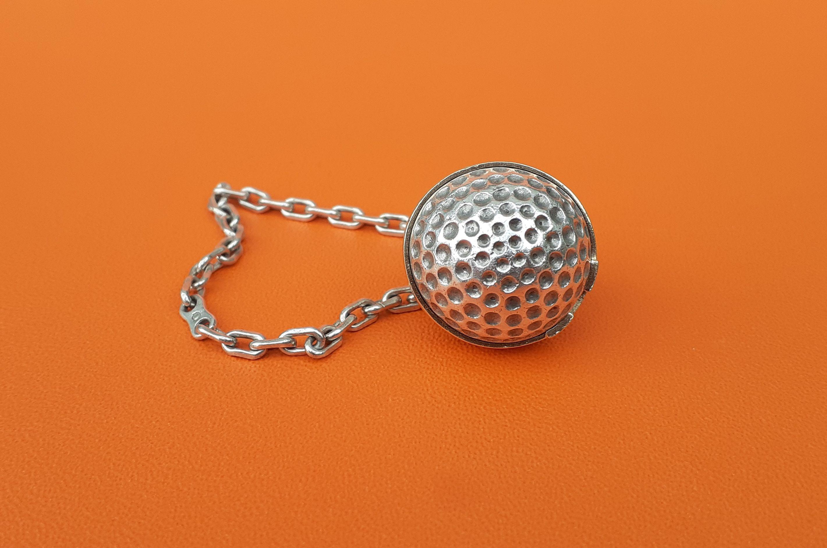 Exceptional Hermès Vintage Golf Ball Key Ring Keychain Silver and Vermeil For Sale 1