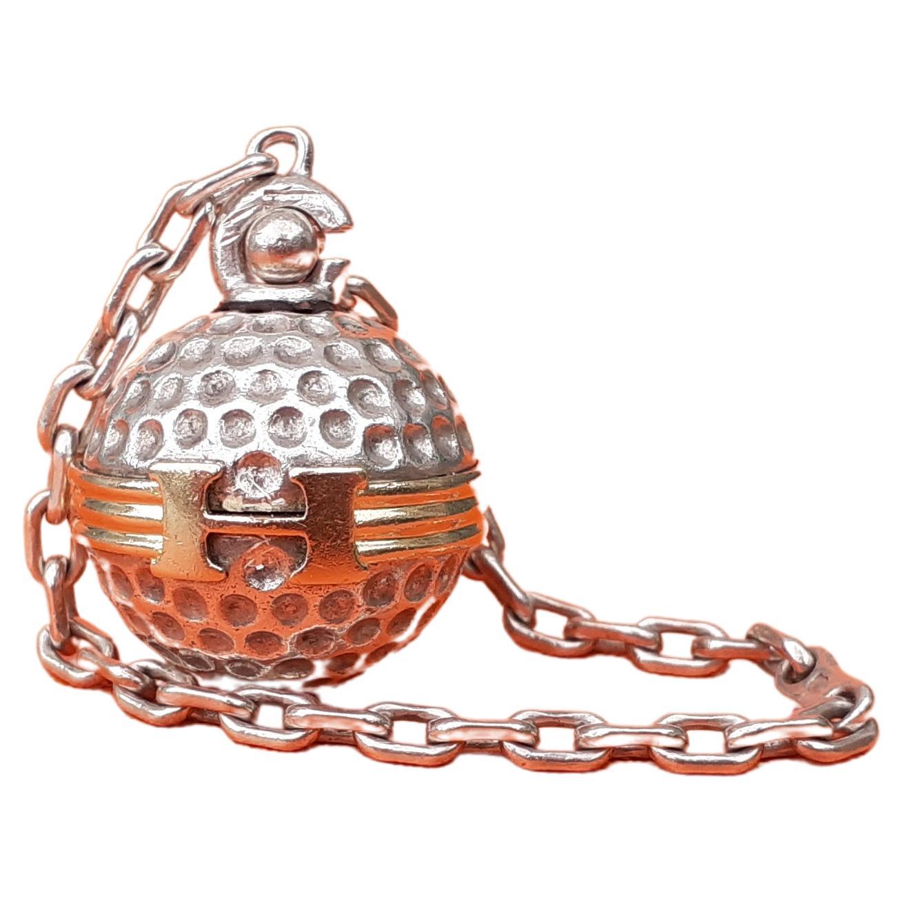 Exceptional Hermès Vintage Golf Ball Key Ring Keychain Silver and Vermeil For Sale