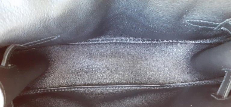 Hermès Vintage White Evergrain Pochette Belt Bag GHW – LuxuryPromise
