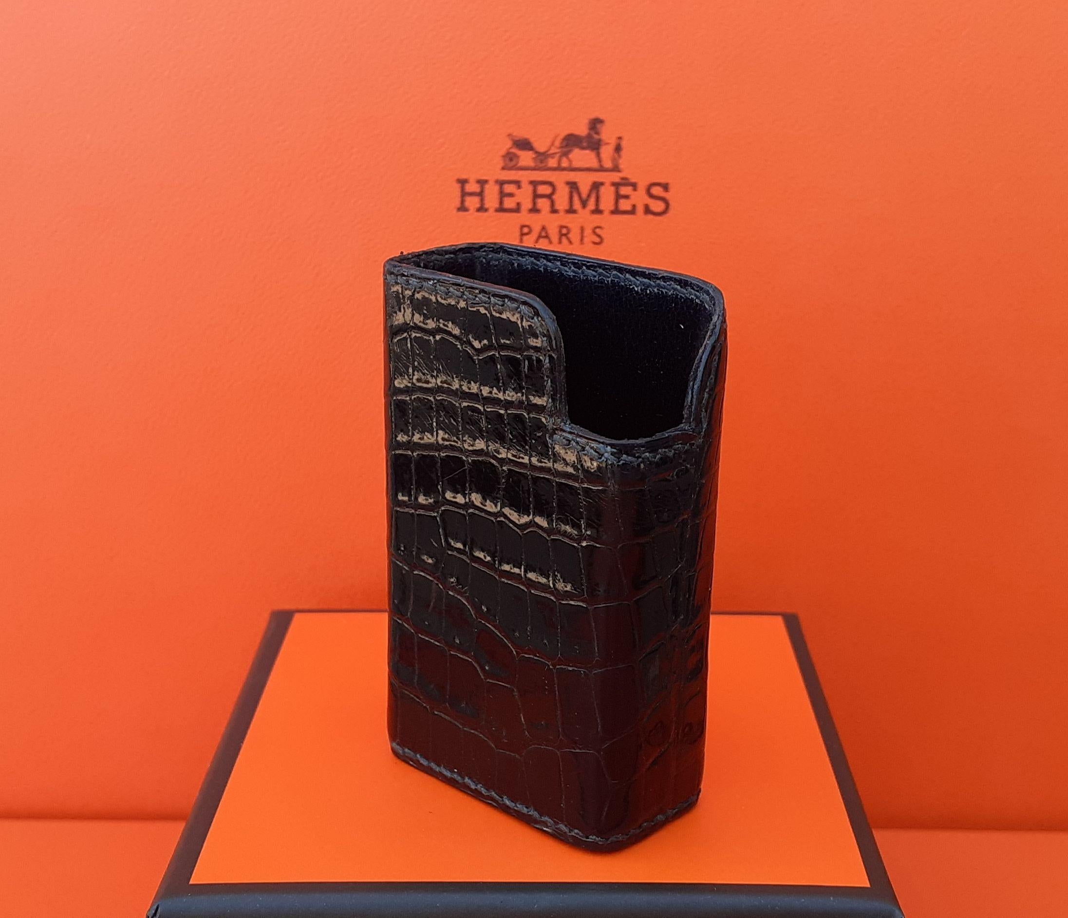 Rare and Beautiful Authentic Hermès Lighter Case

Vintage Item

Made of Crocodile and lined with smooth leather

