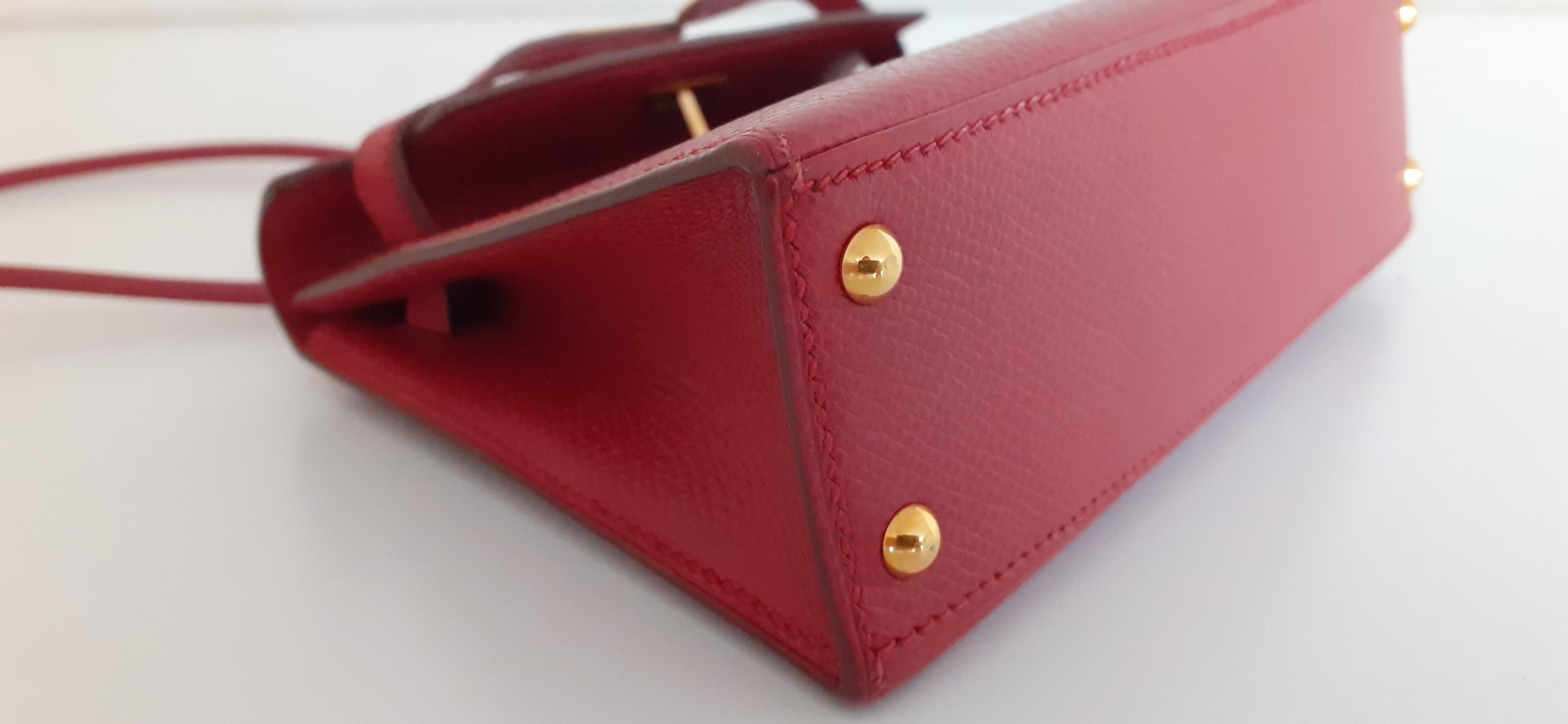 Exceptional Hermès Vintage Micro Kelly 15 cm Sellier Bag Red Leather Gold Hdw For Sale 7