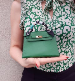 Exceptional Hermès Vintage Micro Kelly 15 cm Sellier Bag Green Leather Gold Hdw