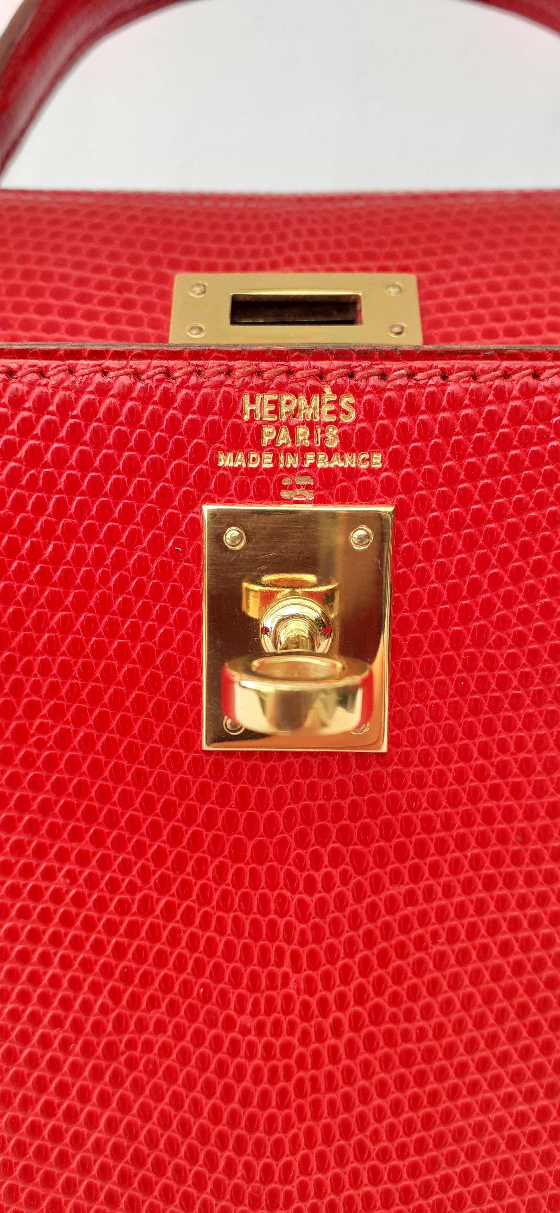Exceptional Hermès Vintage Mini Kelly Sellier Bag Shiny Red Lizard Gold Hdw 20cm 2