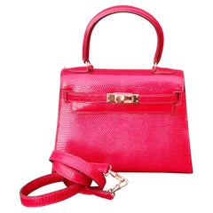 Außergewöhnliche Hermès Vintage Mini Kelly Sellier Tasche glänzend rot Eidechse Gold Hdw 20cm