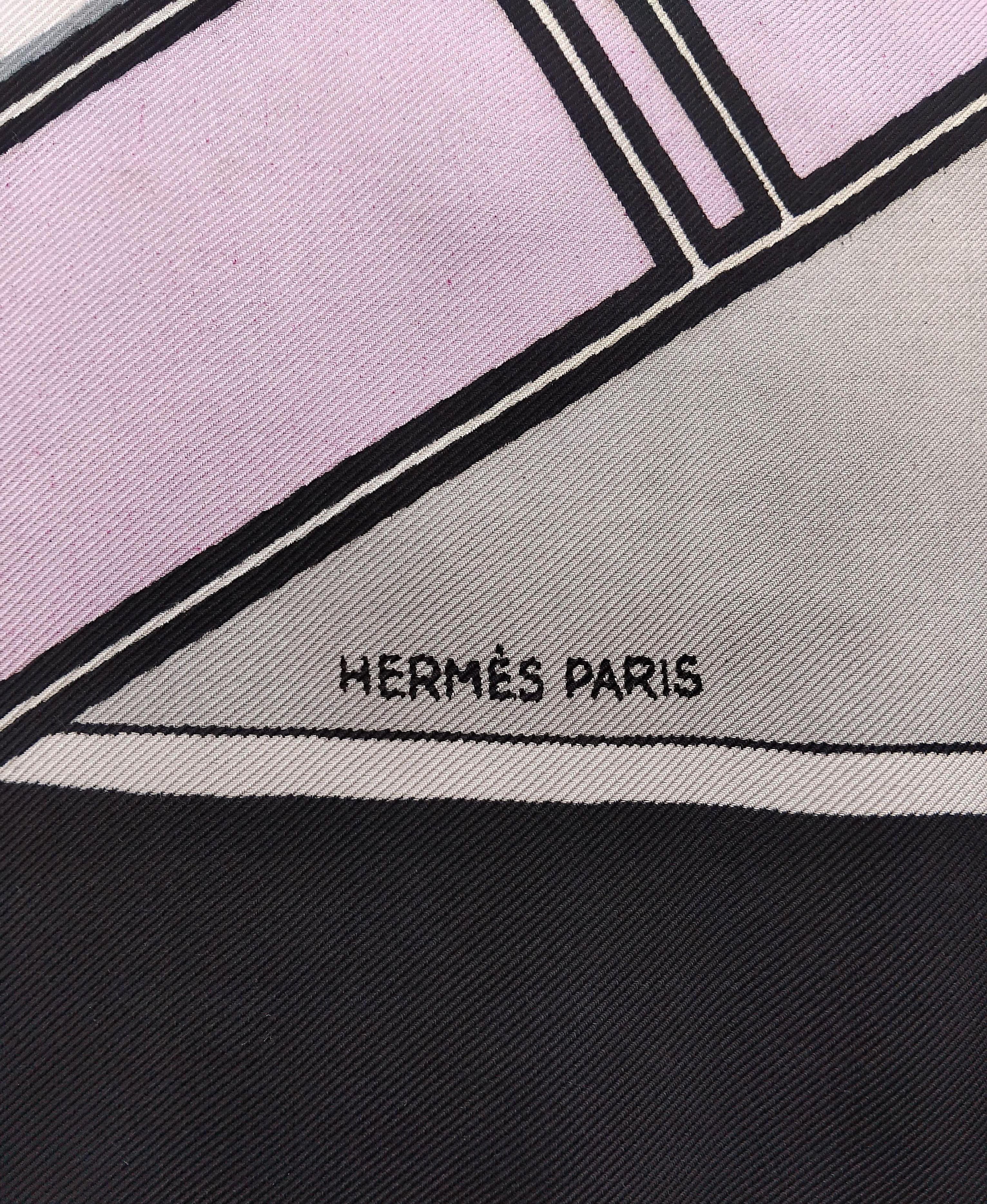 Exceptionnel Foulard en soie Hermès Vintage Echecs Charles Pittner Chess 1939  en vente 2