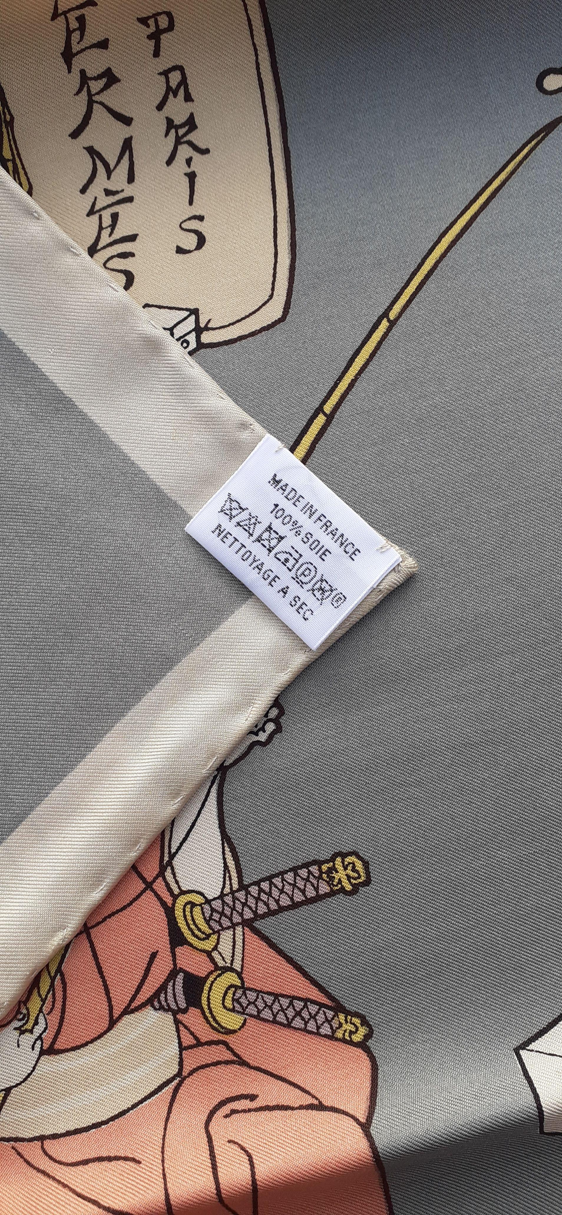 Exceptionnel Hermès Vintage Silk Scarf Laques Japonaises Geisha Japan Grygkar  en vente 5