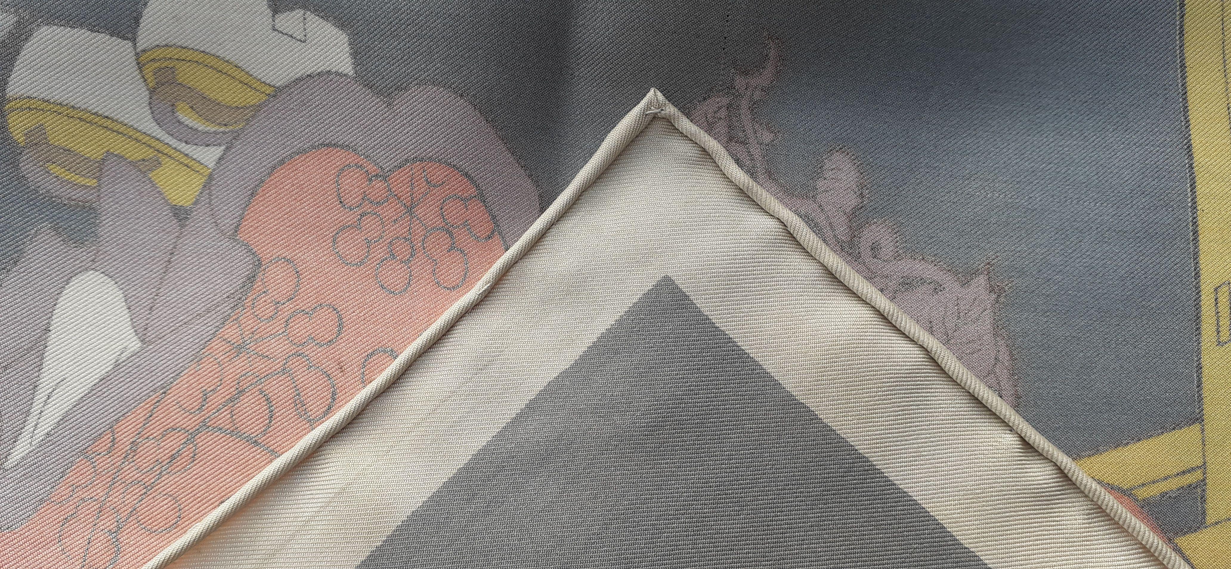 Exceptionnel Hermès Vintage Silk Scarf Laques Japonaises Geisha Japan Grygkar  en vente 6