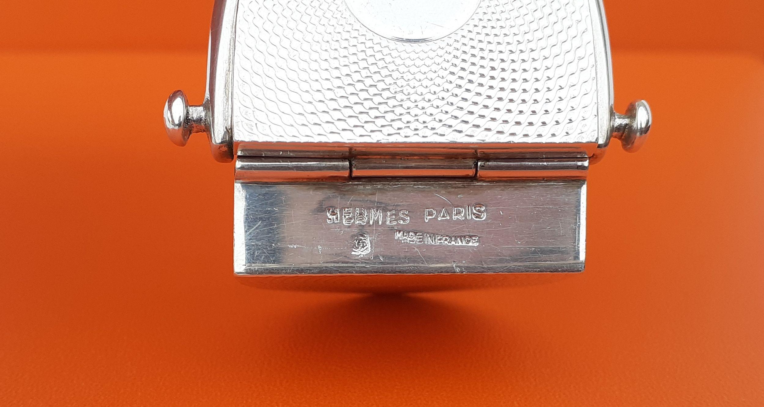 Exceptional Hermès Vintage Spur Shaped Guilloche Pill Box By Ravinet d'Enfert 6