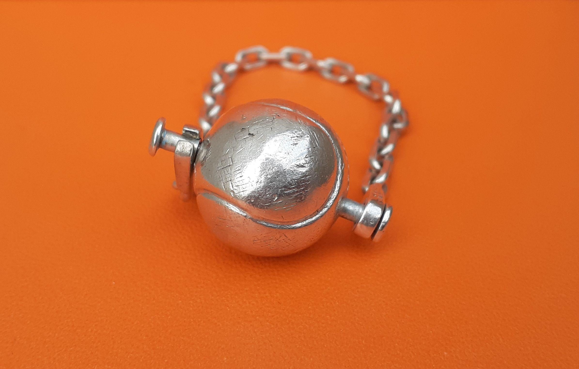 Exceptional Hermès Vintage Tennis Ball Key Ring Keychain in Silver Rare For Sale 1