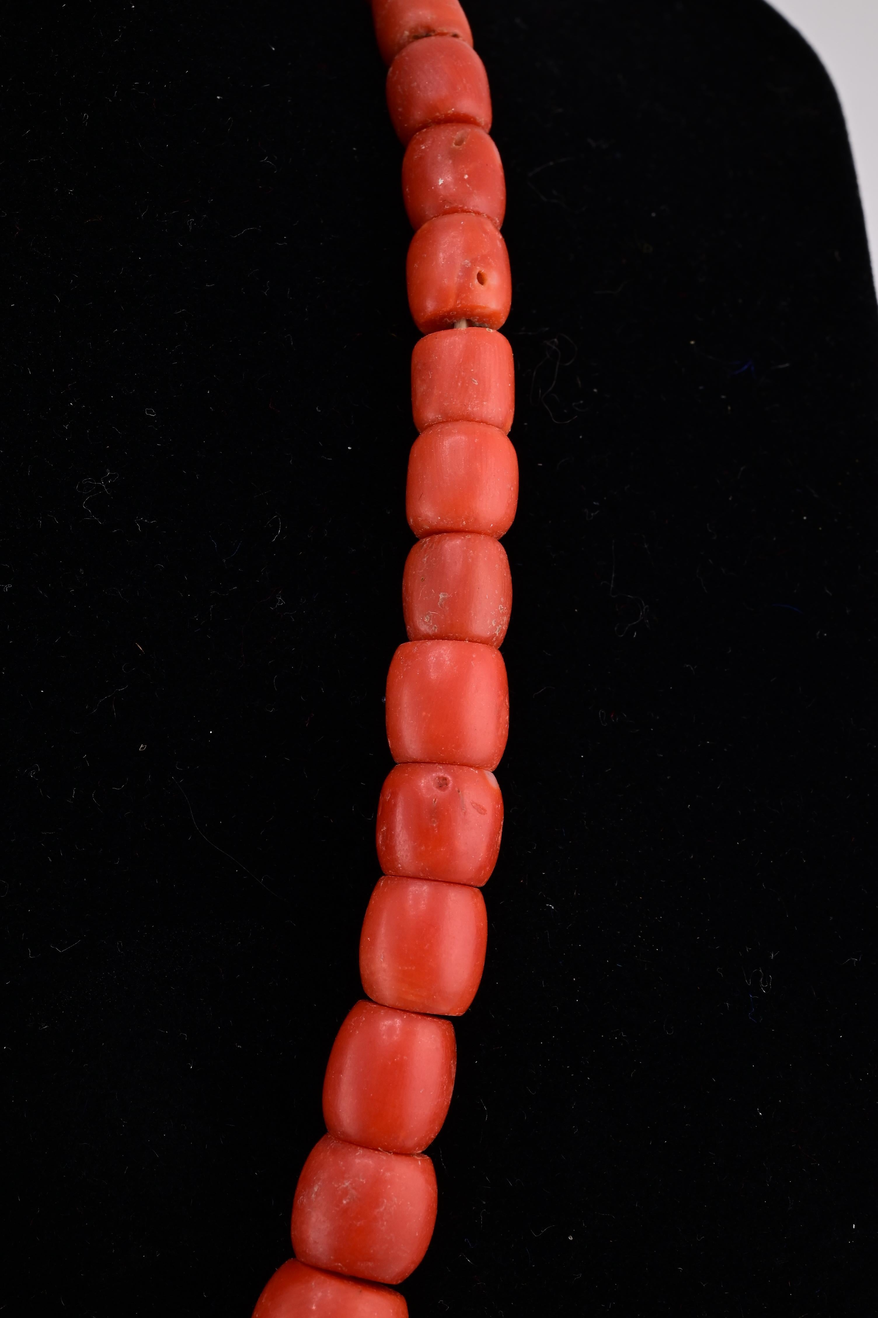 Exceptional High Quality Japanese AKA Red Coral Necklace 46.92 Grams 1